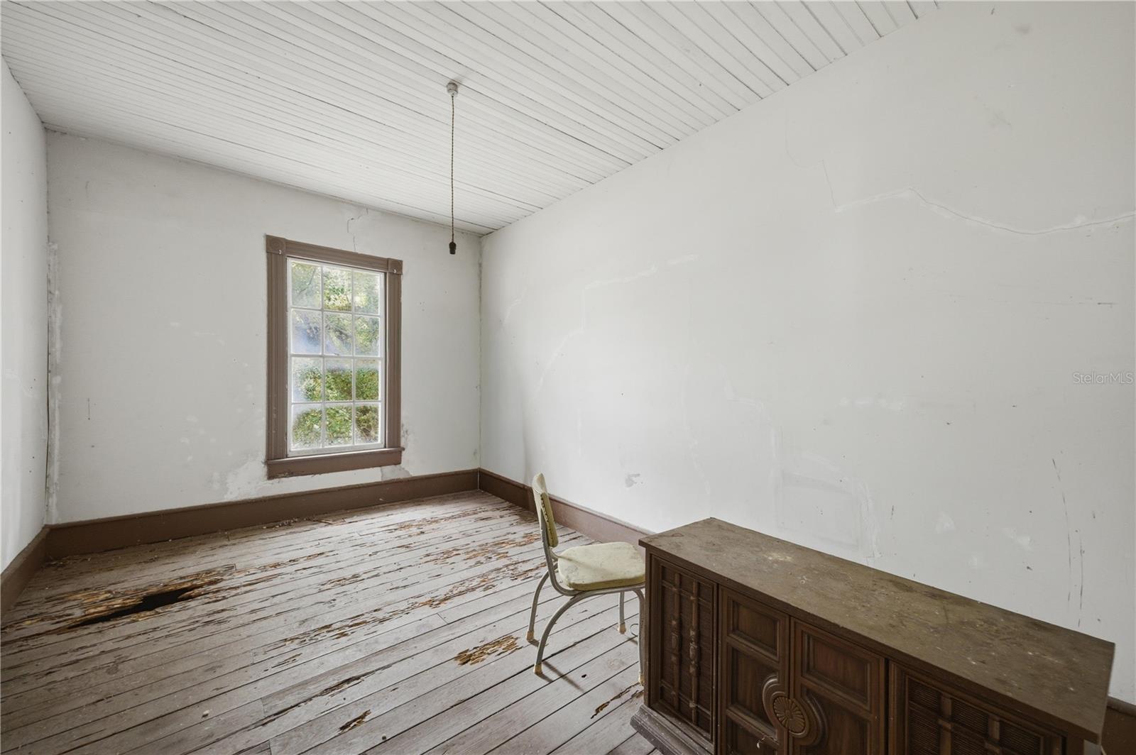 Image 28 of 66 For 120 Main Street