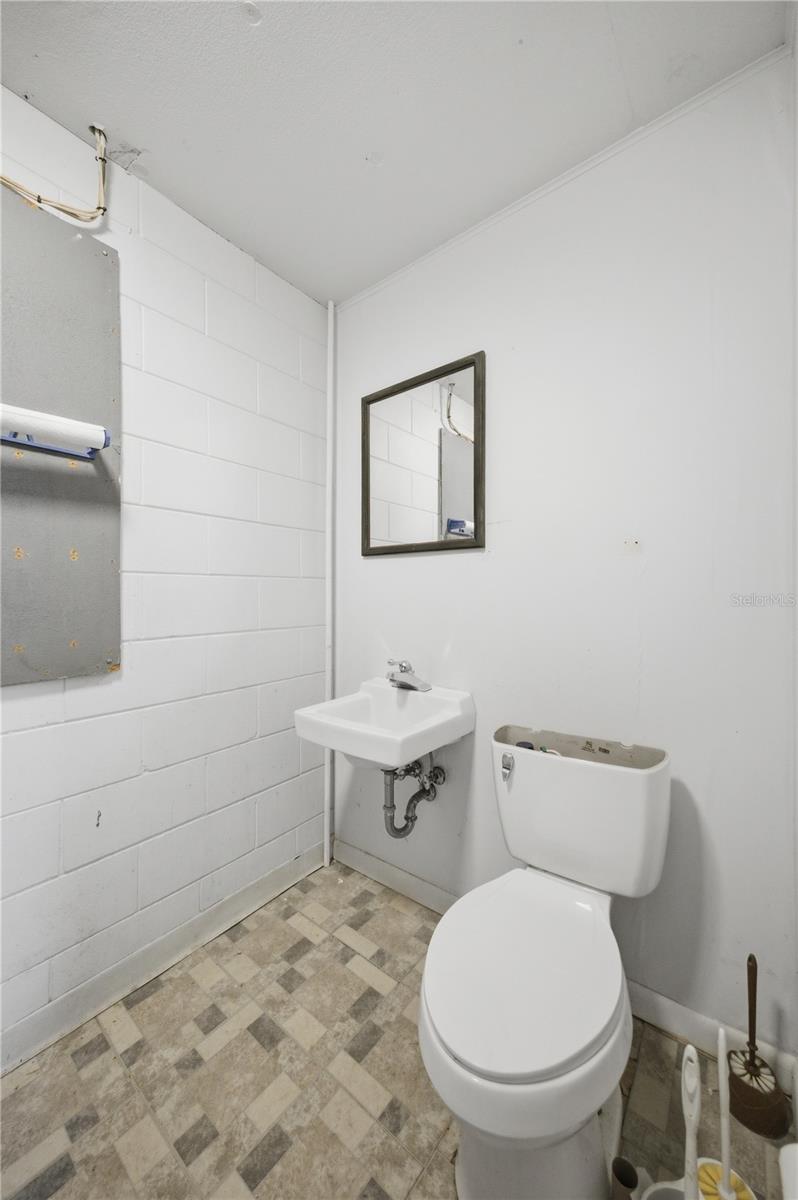 Image 51 of 66 For 120 Main Street