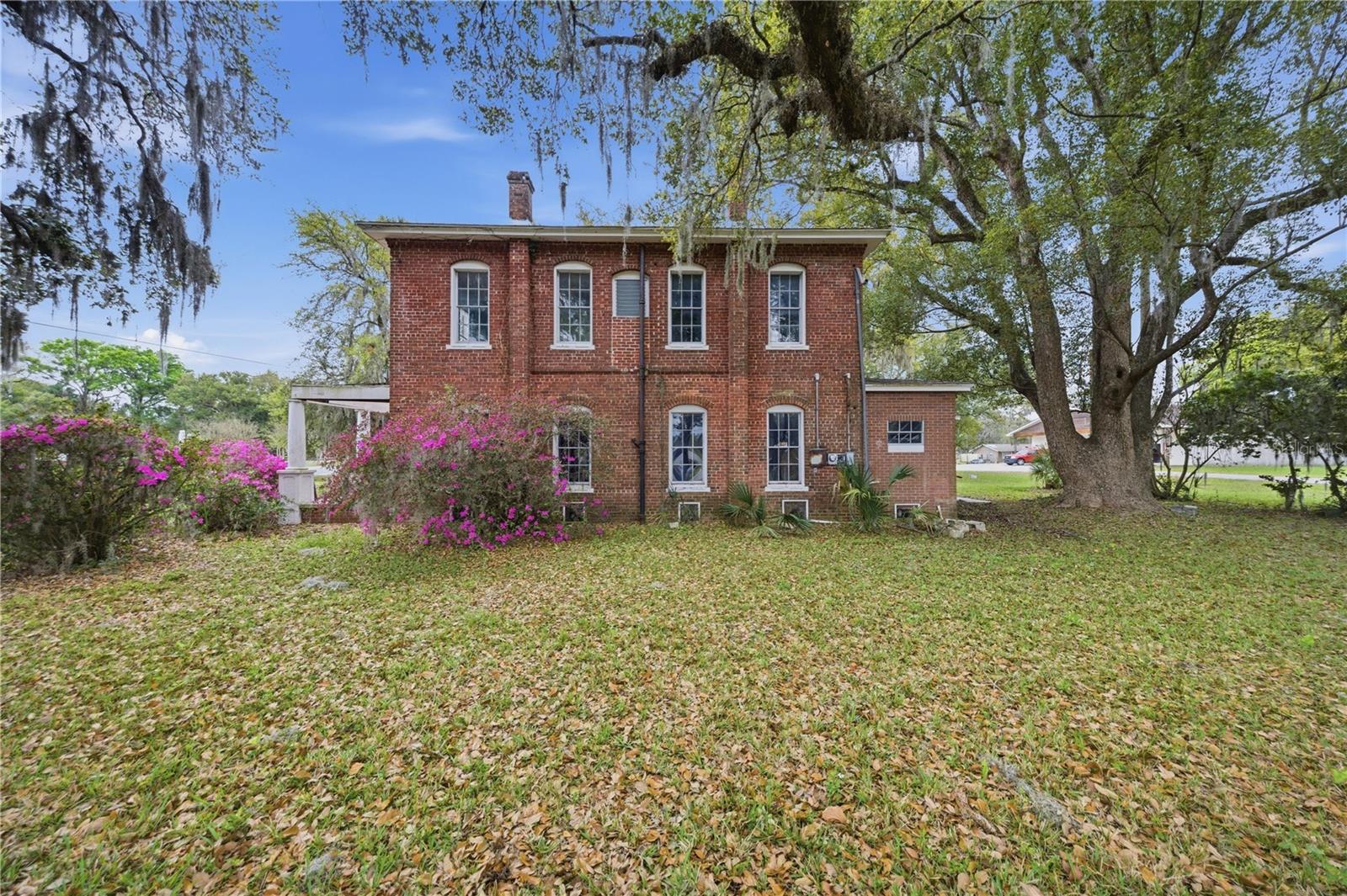 Image 6 of 66 For 120 Main Street