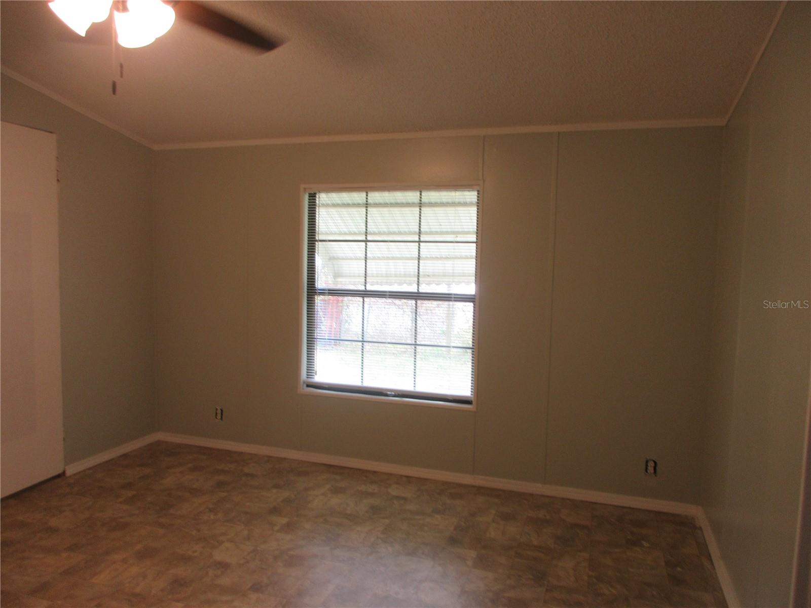 Image 26 of 82 For 18640 22nd Lane