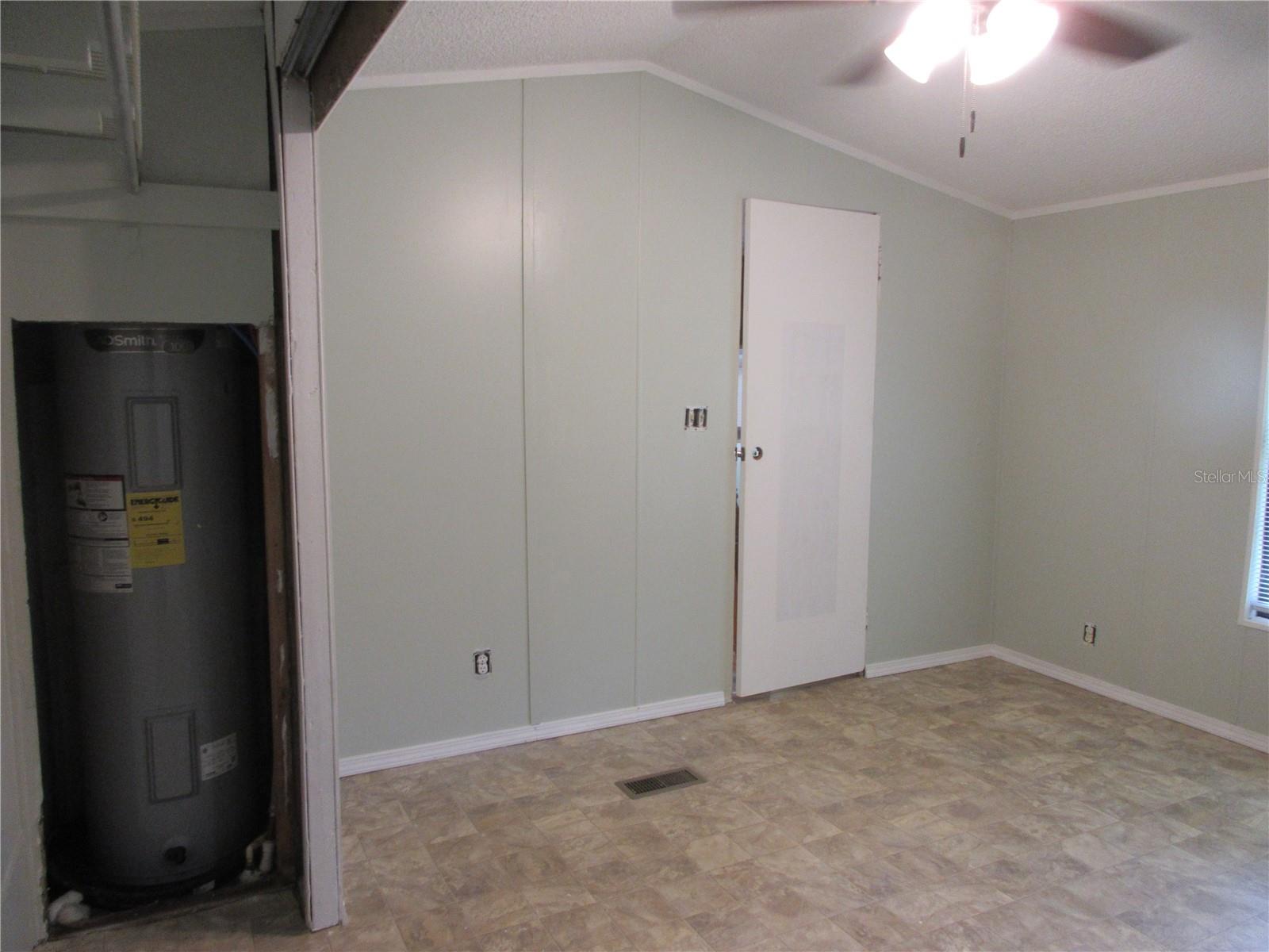 Image 27 of 82 For 18640 22nd Lane