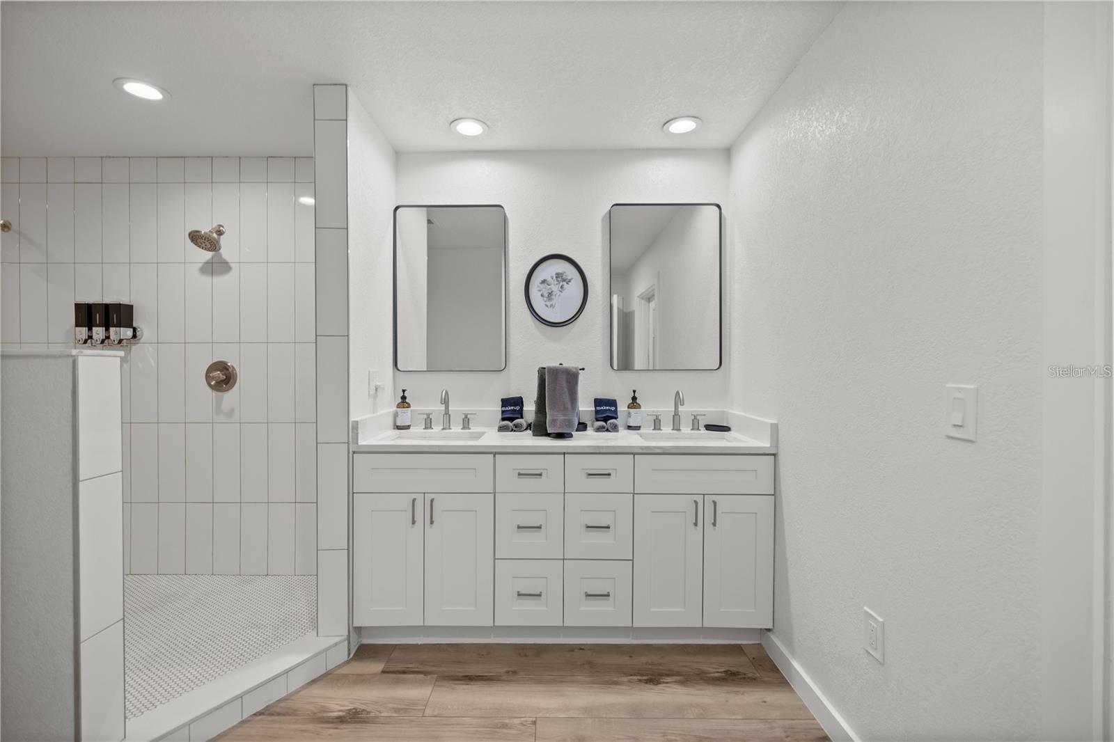 Image 16 of 62 For 10380 21st Street