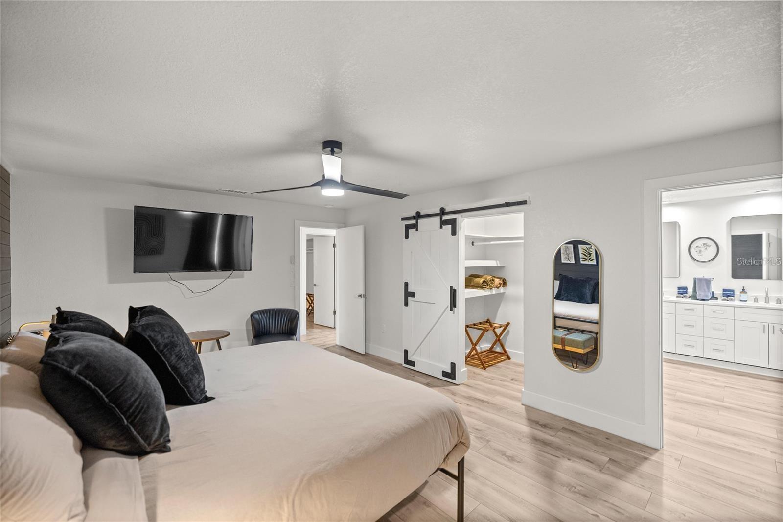 Image 17 of 62 For 10380 21st Street