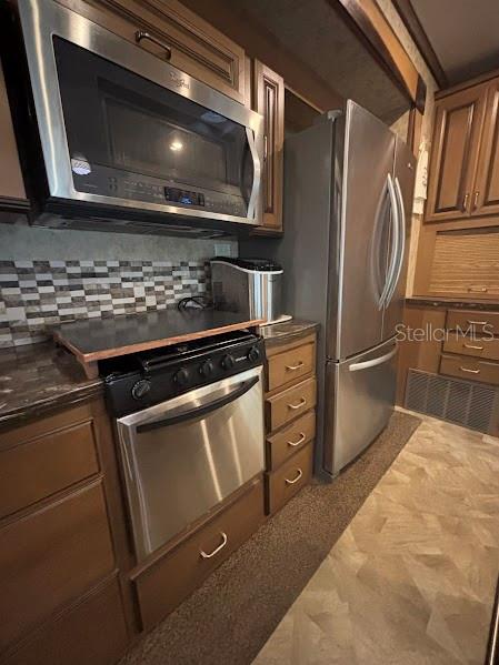 Image 20 of 59 For 14432 252nd Court Road Ne 140