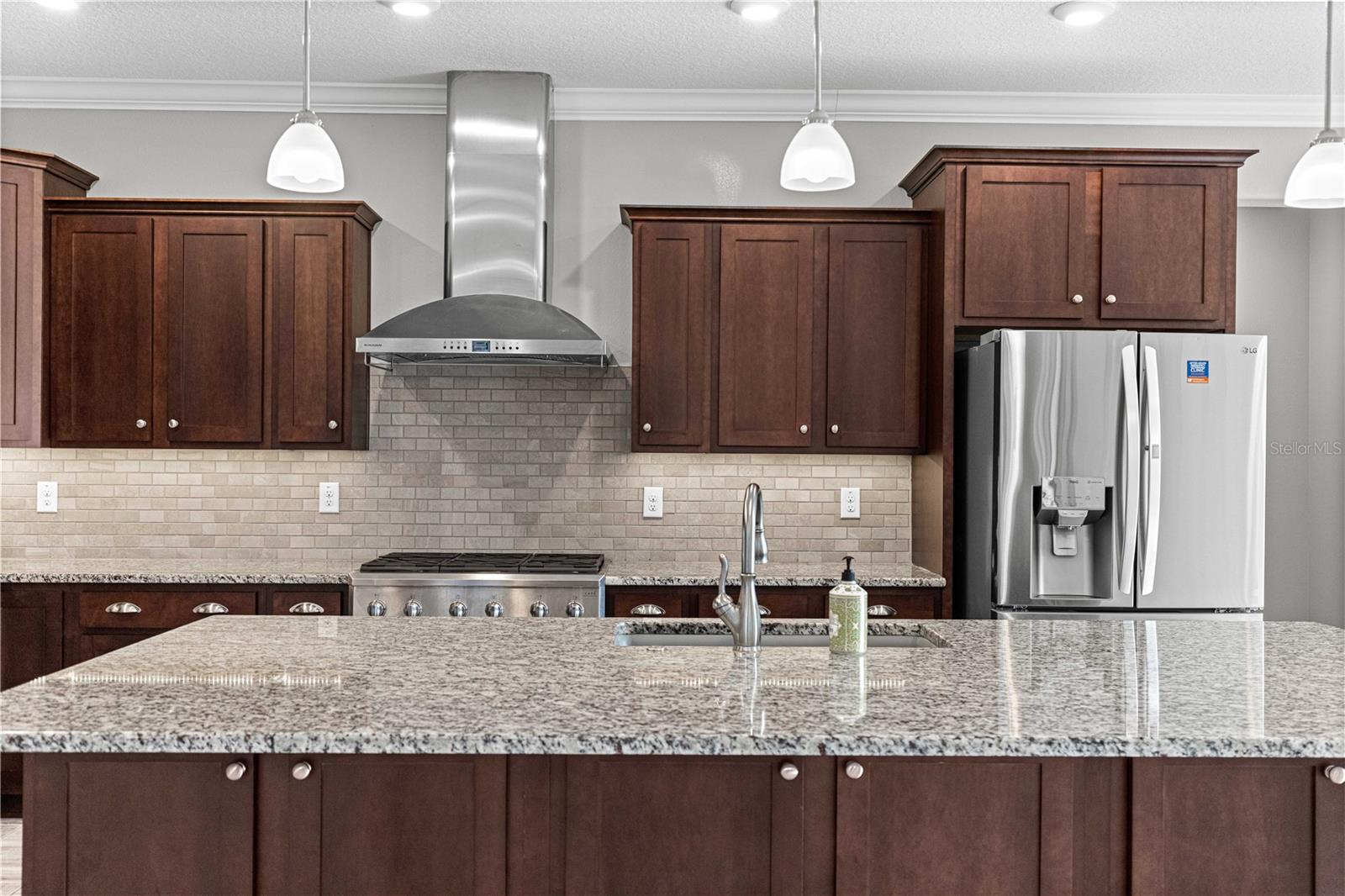 Image 10 of 55 For 8882 85th Loop