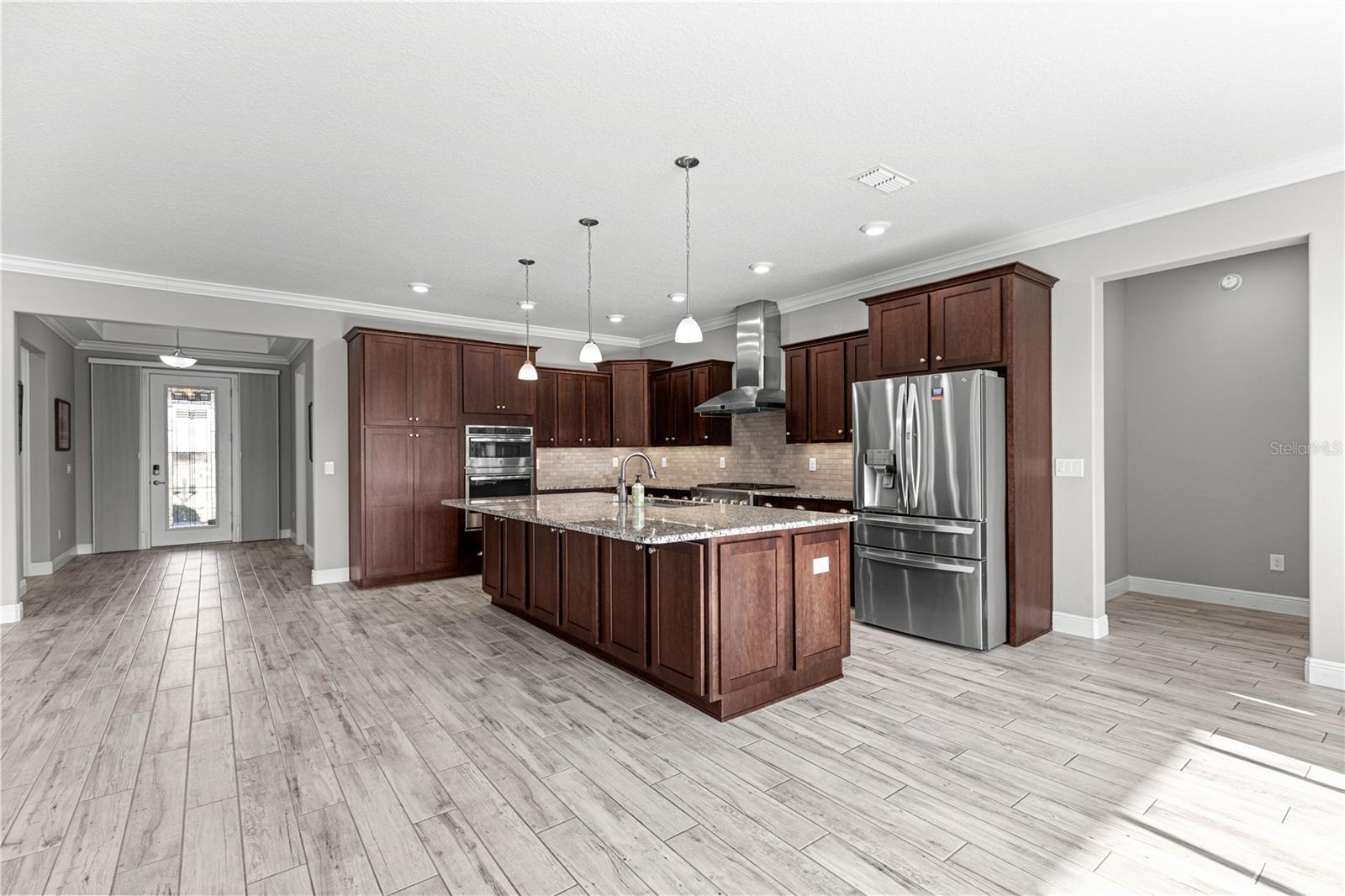 Image 11 of 55 For 8882 85th Loop