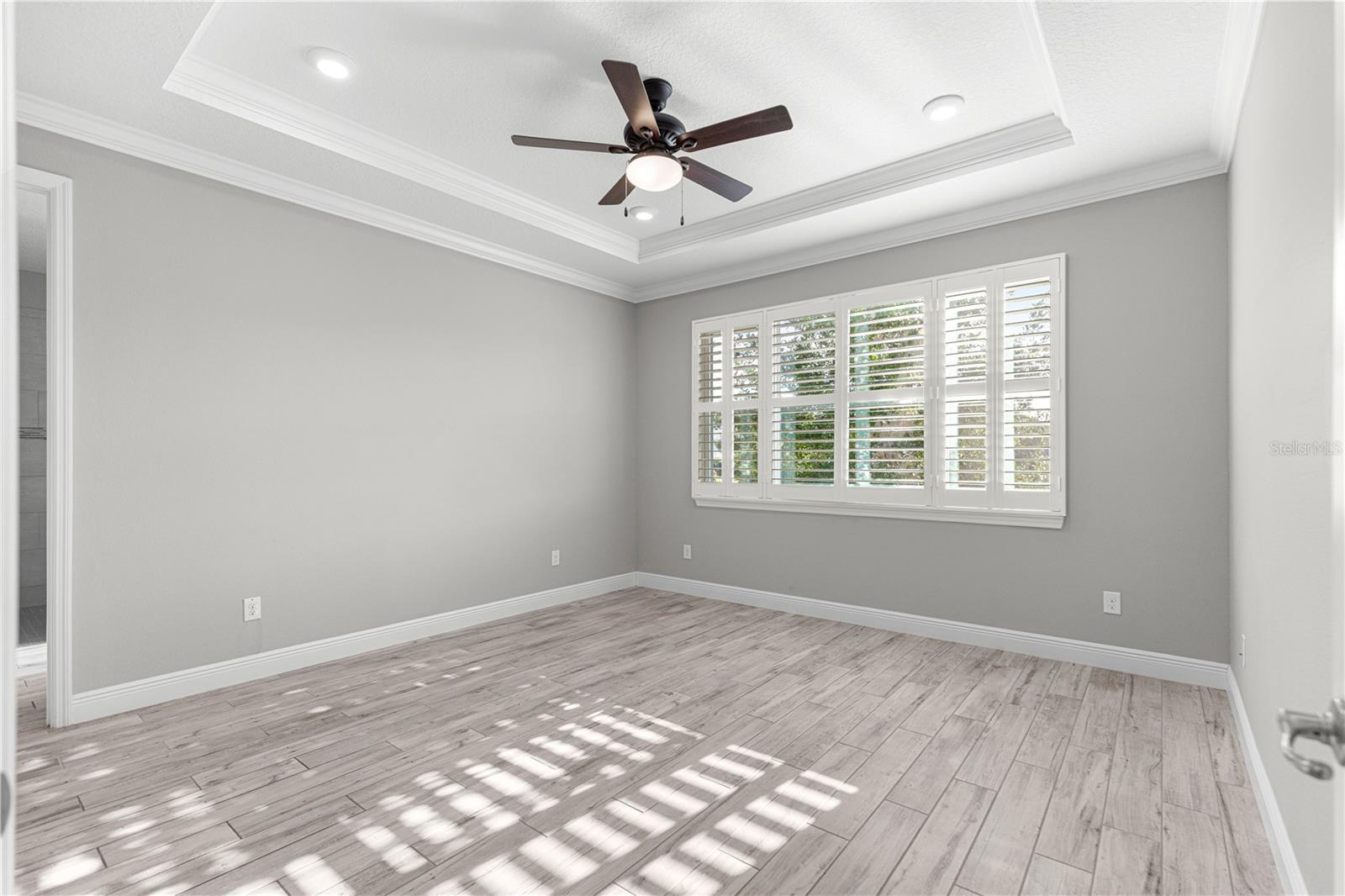 Image 23 of 55 For 8882 85th Loop