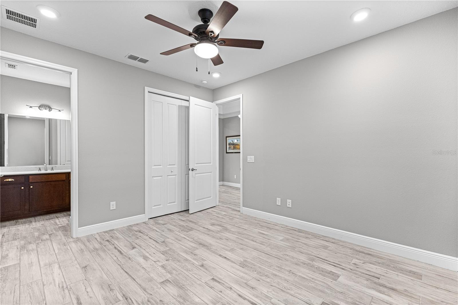 Image 36 of 55 For 8882 85th Loop