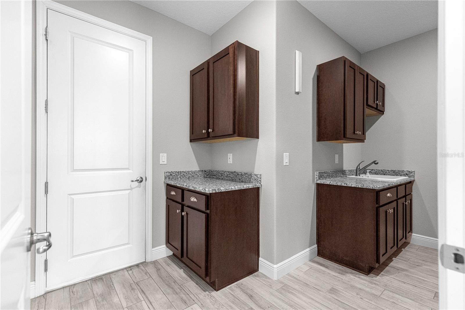 Image 42 of 55 For 8882 85th Loop