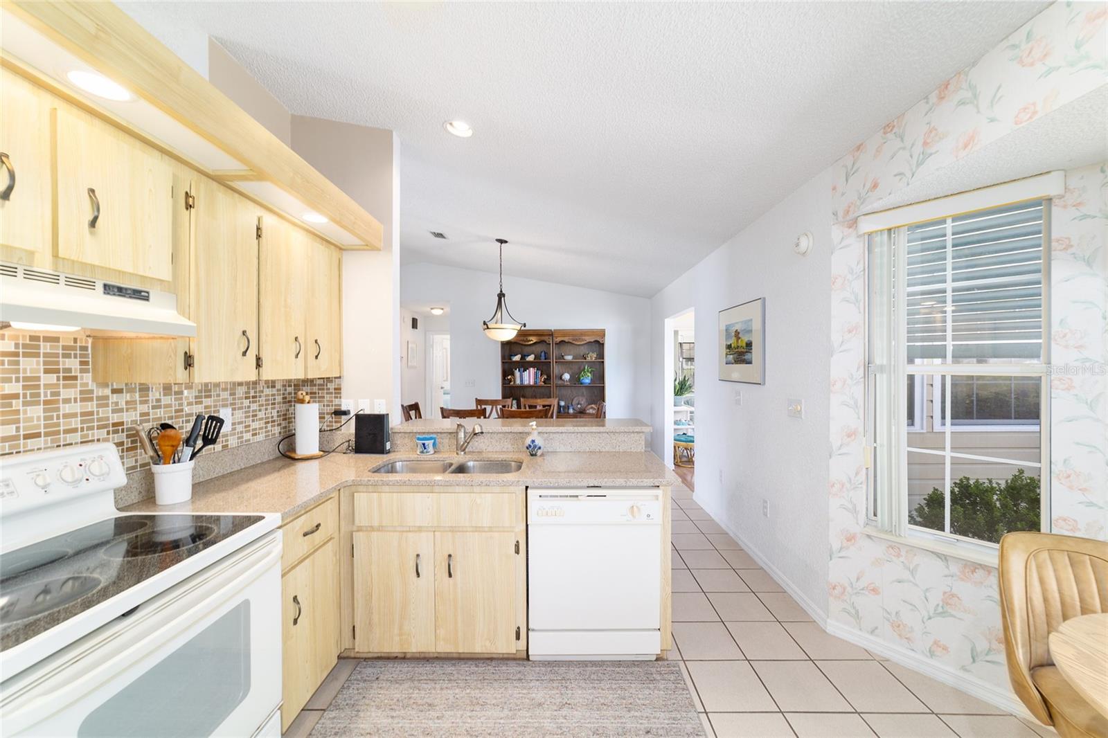 Image 21 of 53 For 10806 81st Court Road