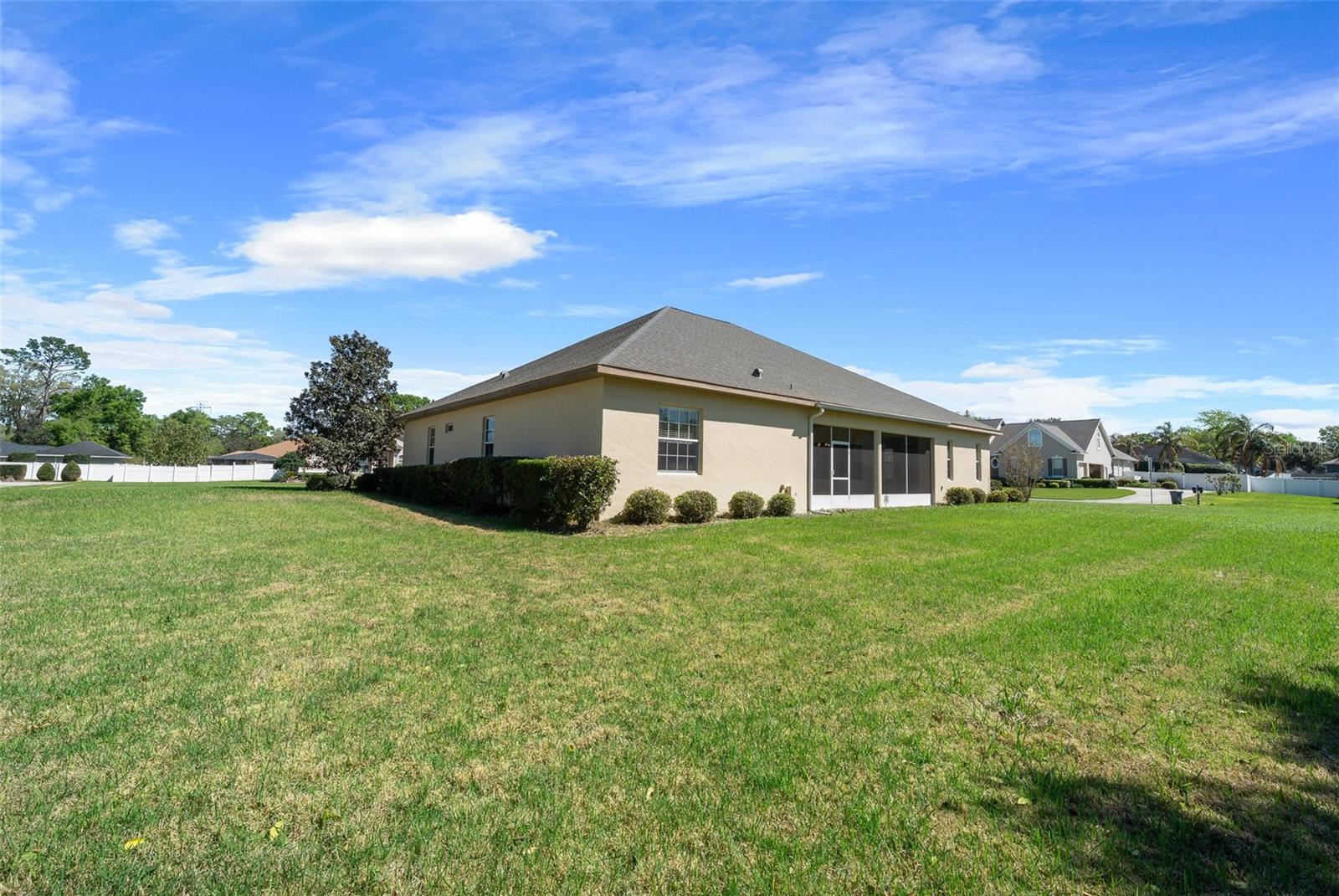 Image 17 of 83 For 5073 39th Loop