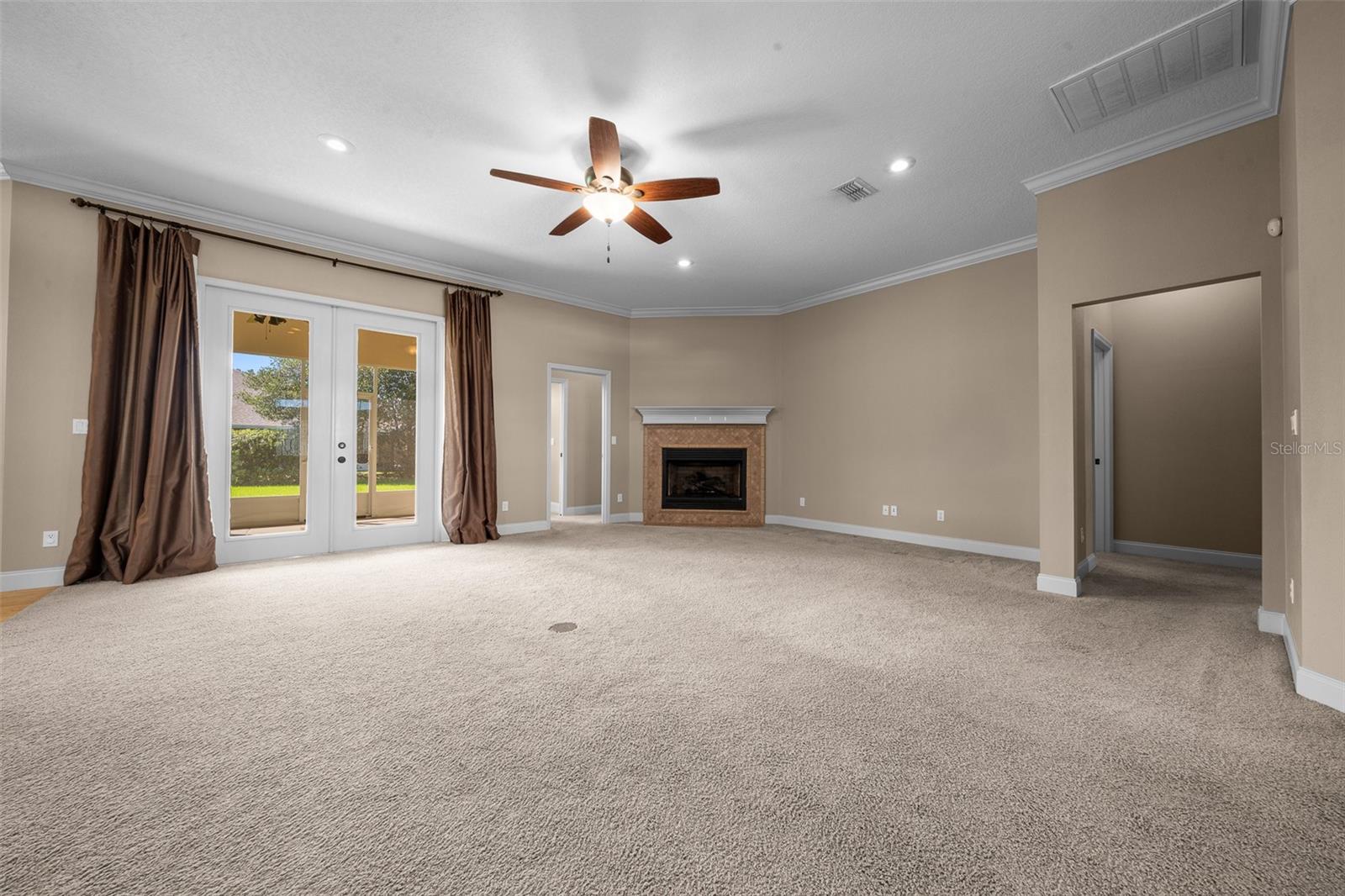 Image 30 of 83 For 5073 39th Loop