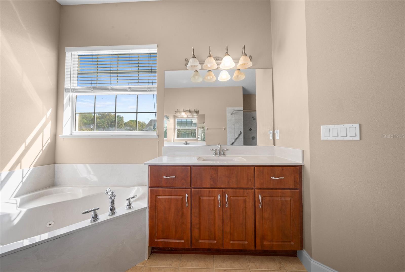 Image 58 of 83 For 5073 39th Loop