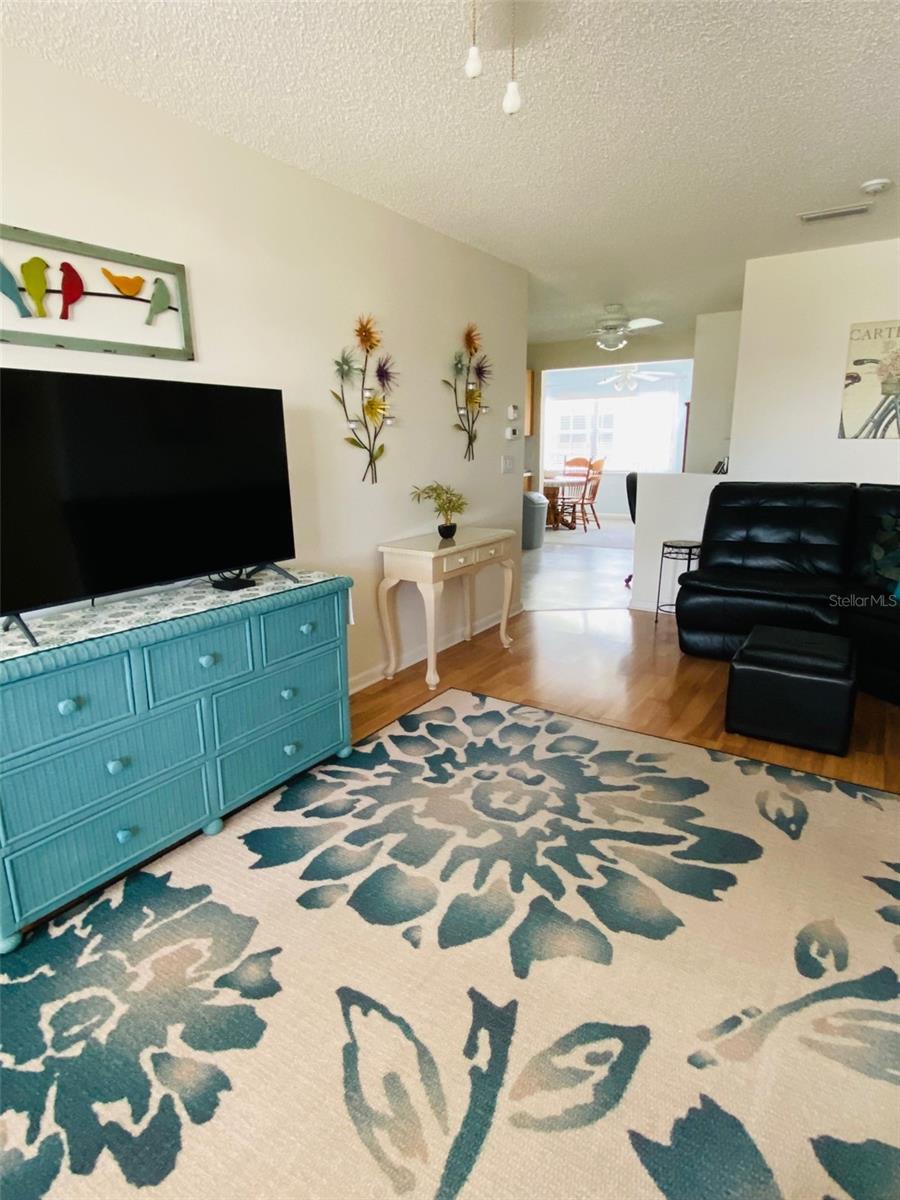 Image 4 of 22 For 9520 84th Terrace C