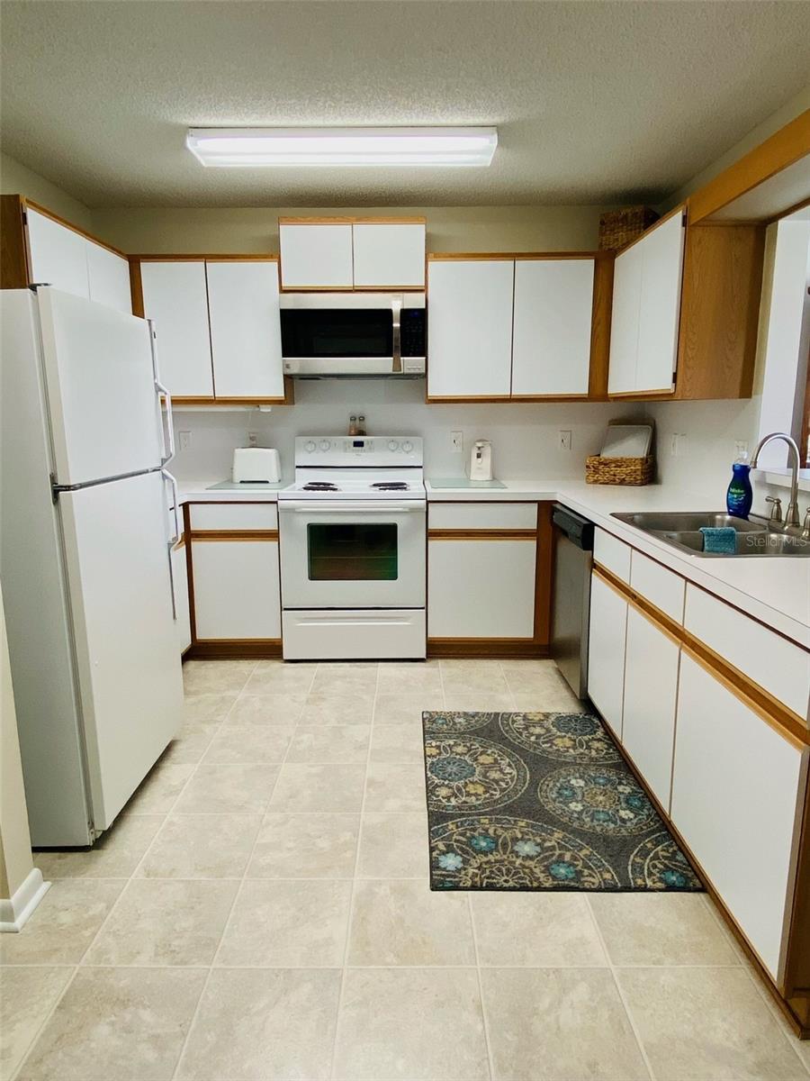 Image 8 of 22 For 9520 84th Terrace C