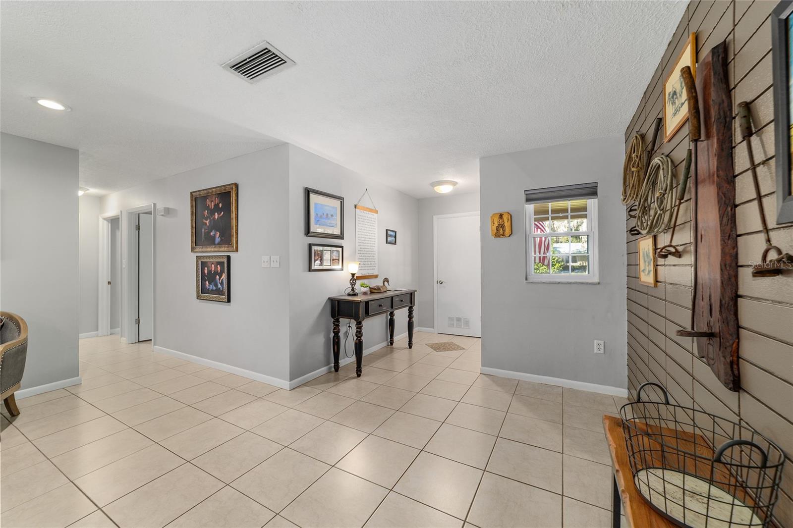 Image 12 of 63 For 1111 14th Avenue