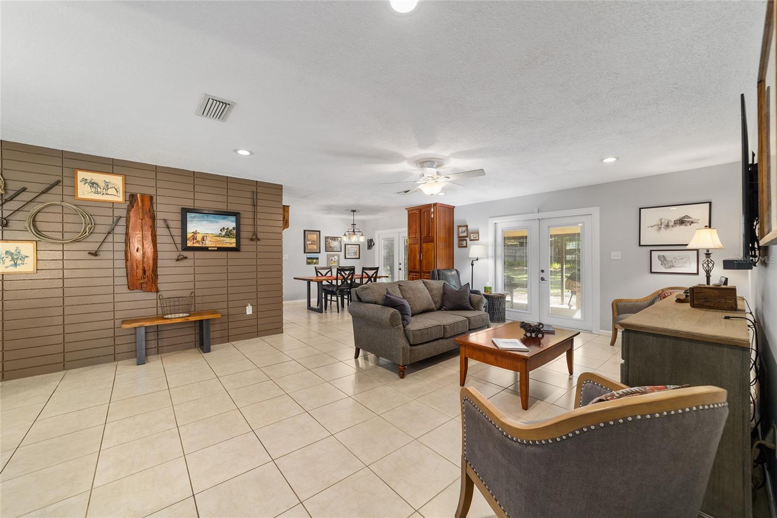 Image 14 of 63 For 1111 14th Avenue