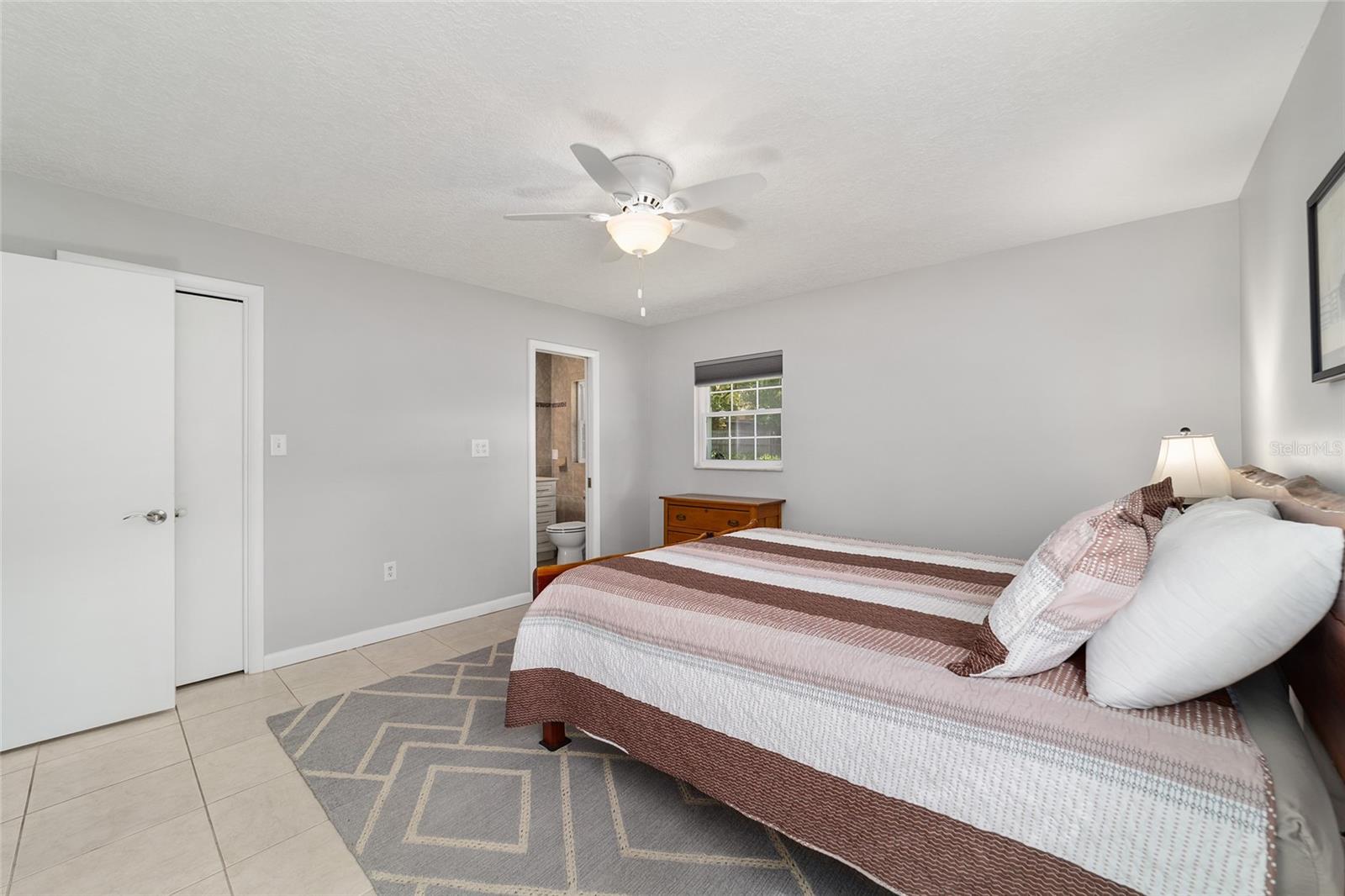 Image 28 of 63 For 1111 14th Avenue