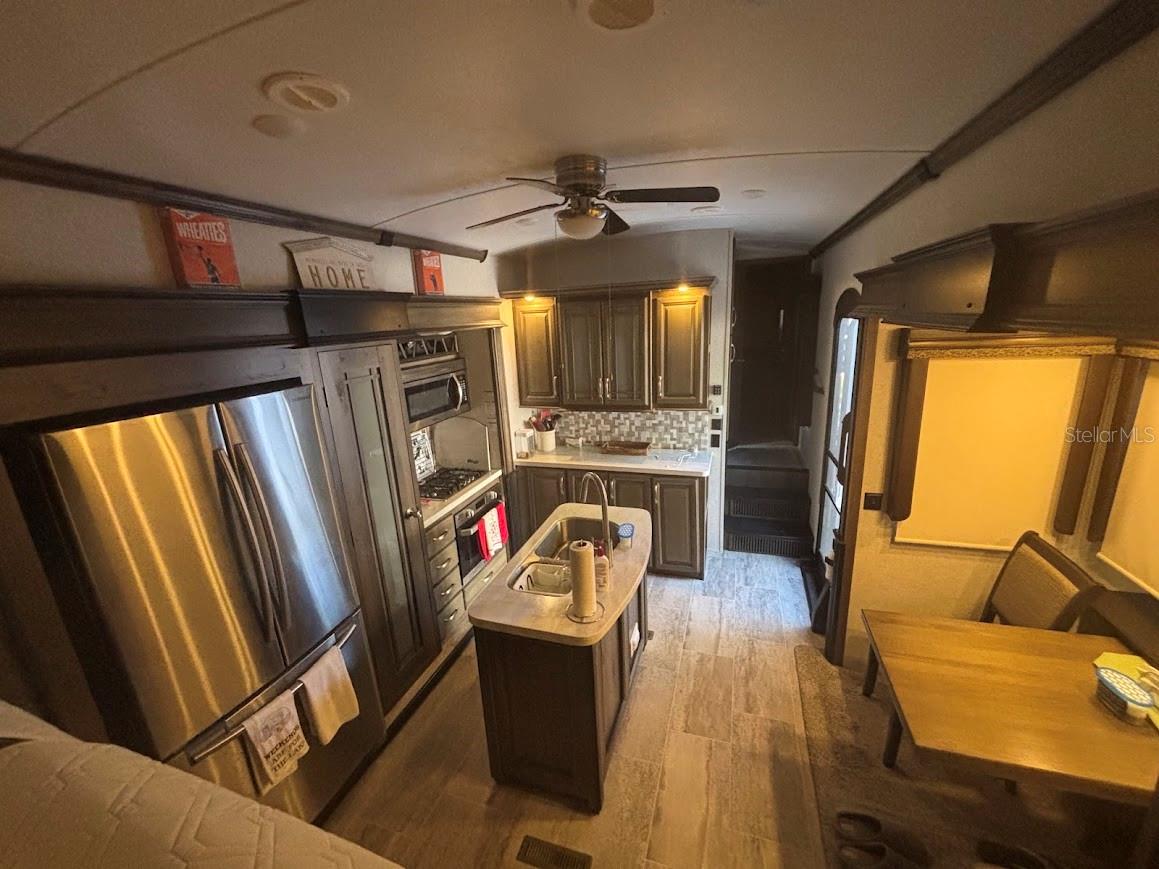 Image 18 of 46 For 25142 Ne 143rd Place 81