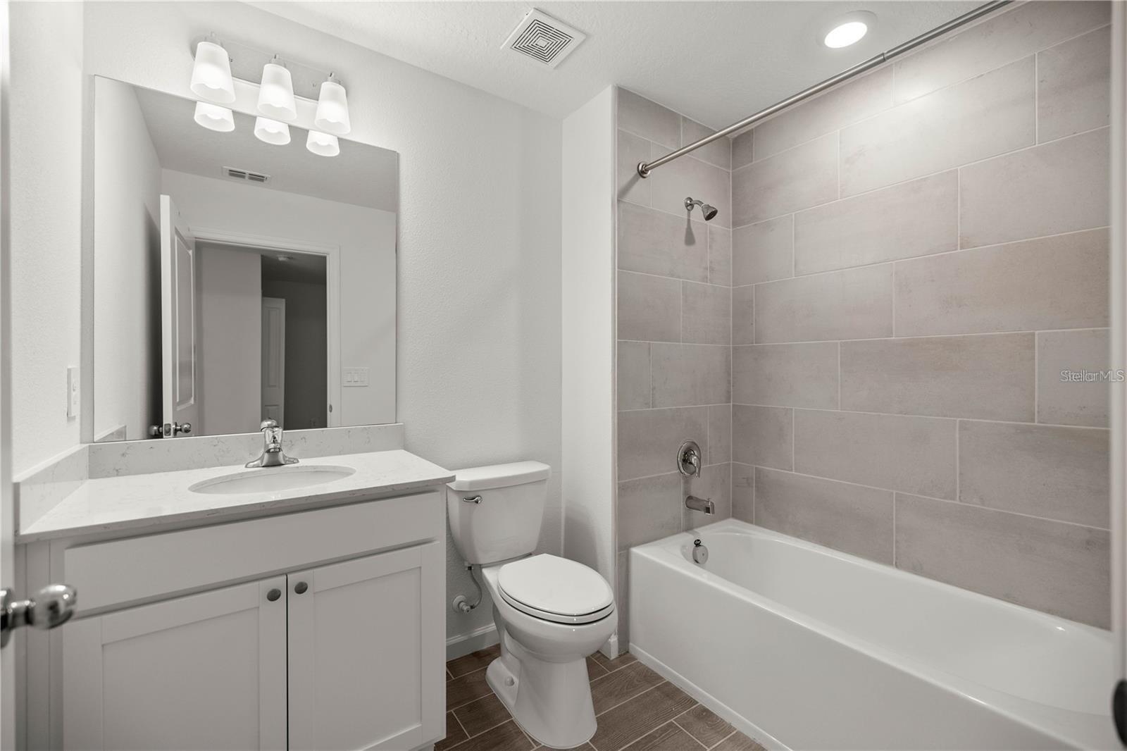 Image 19 of 27 For 3632 37th Ct Court