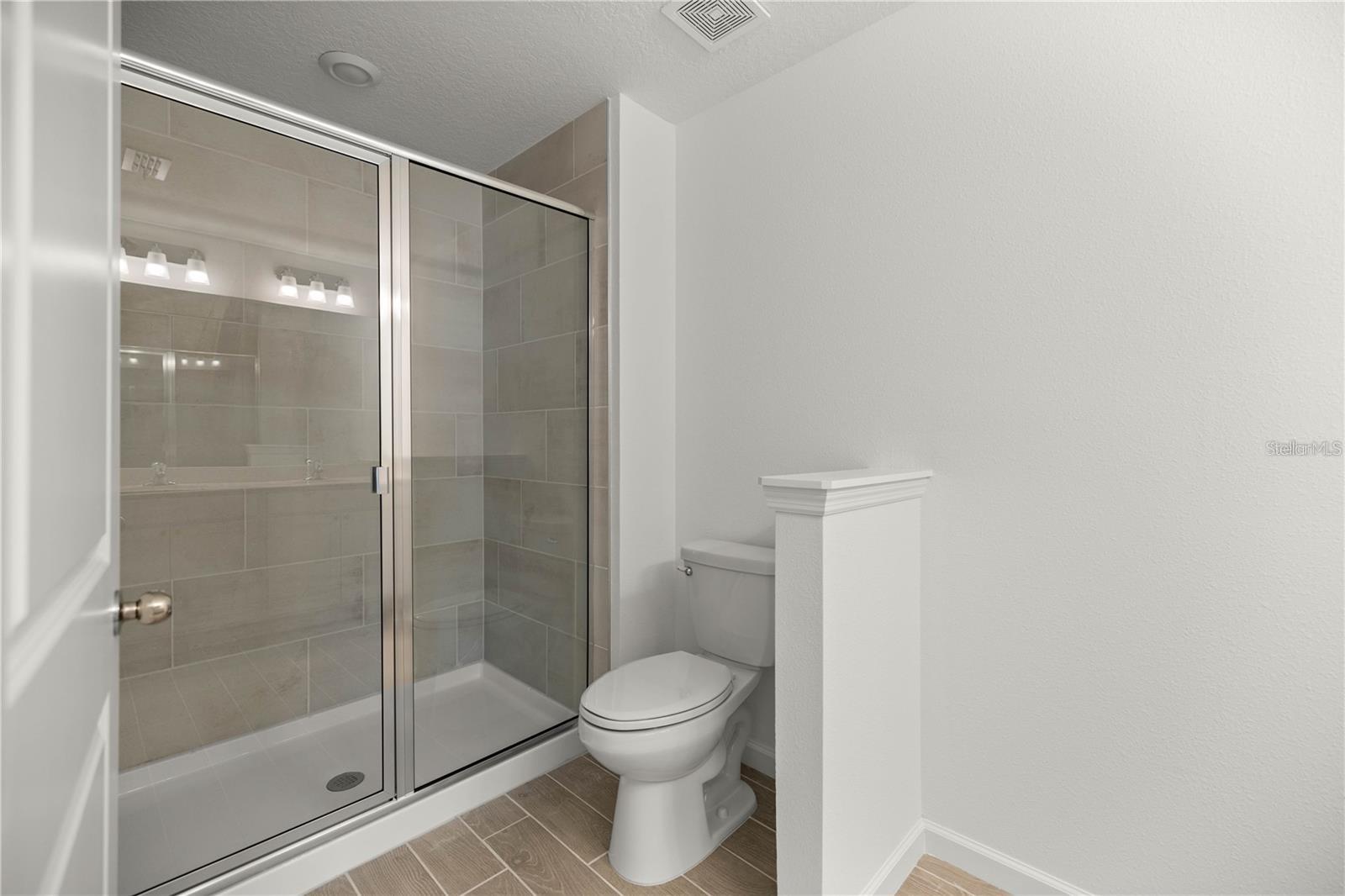 Image 24 of 27 For 3632 37th Ct Court