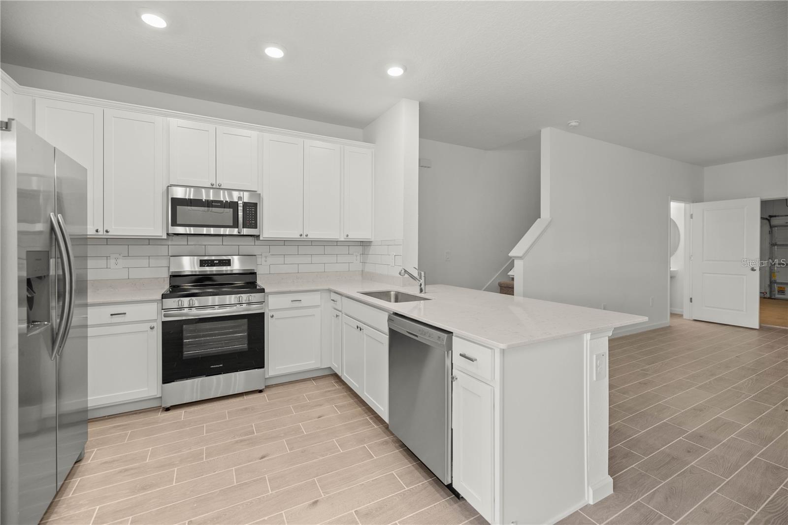 Image 6 of 27 For 3632 37th Ct Court