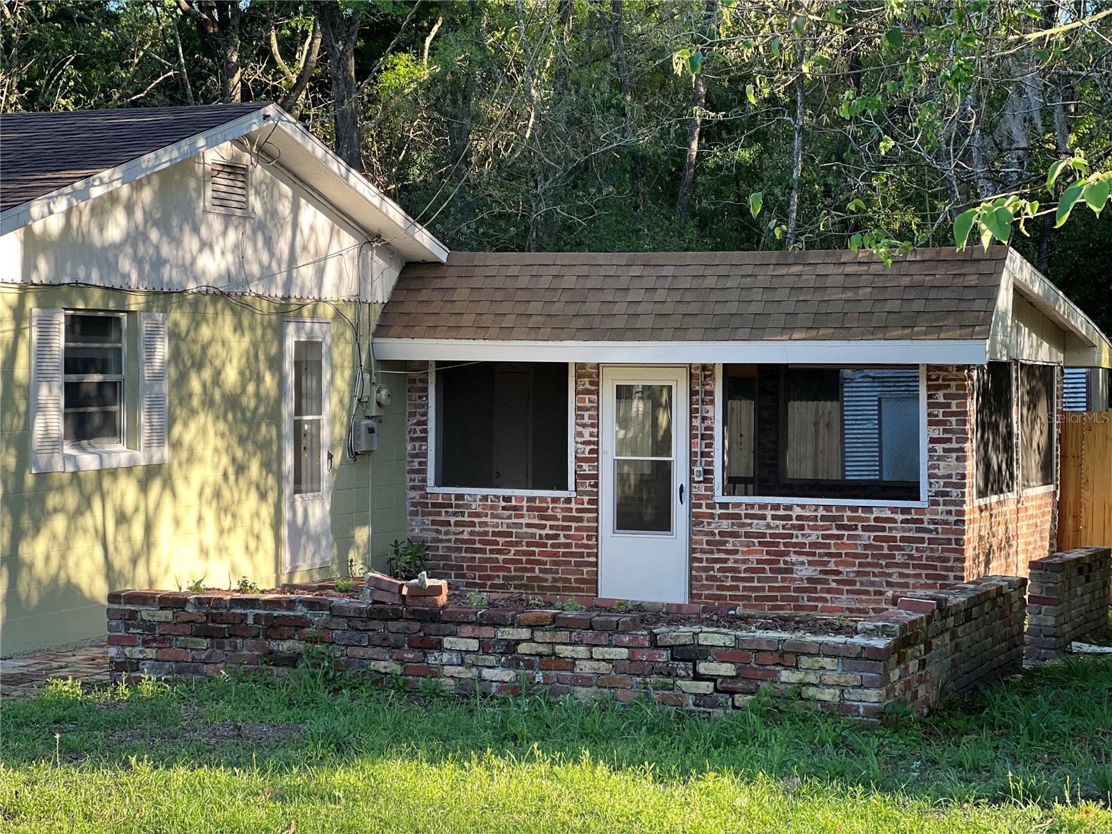 Image 3 of 19 For 1204 32nd Place