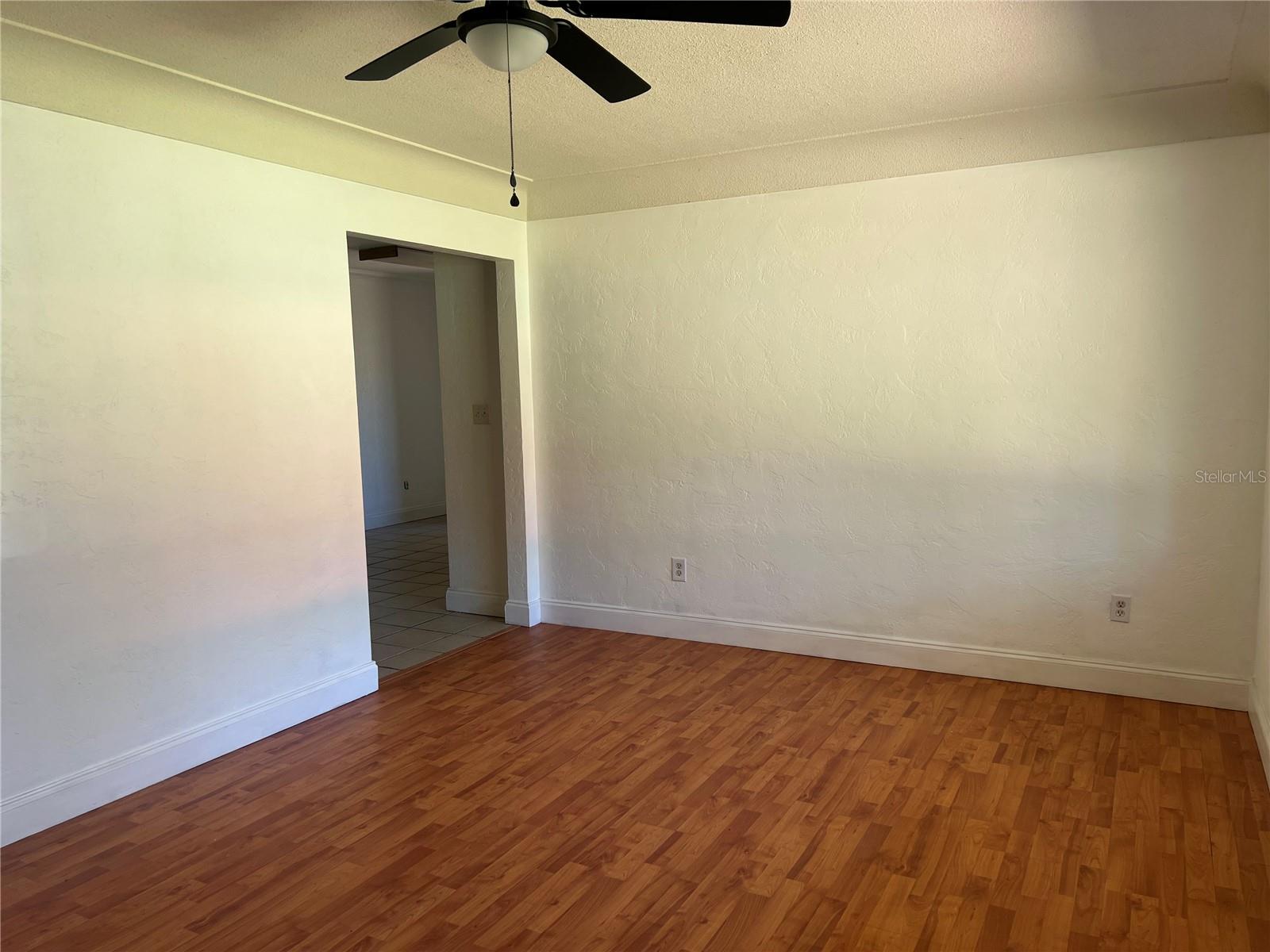 Image 5 of 19 For 1204 32nd Place