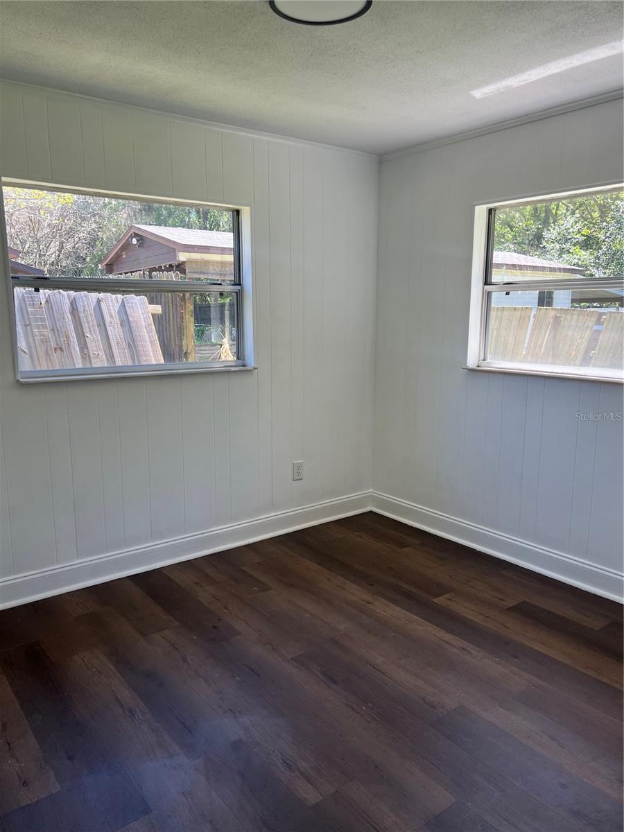 Image 7 of 19 For 1204 32nd Place