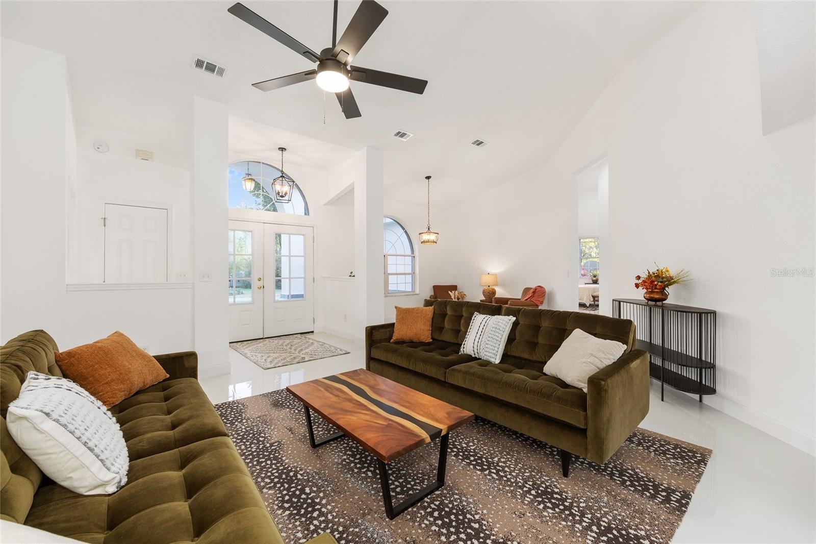 Image 10 of 47 For 10043 202nd Circle