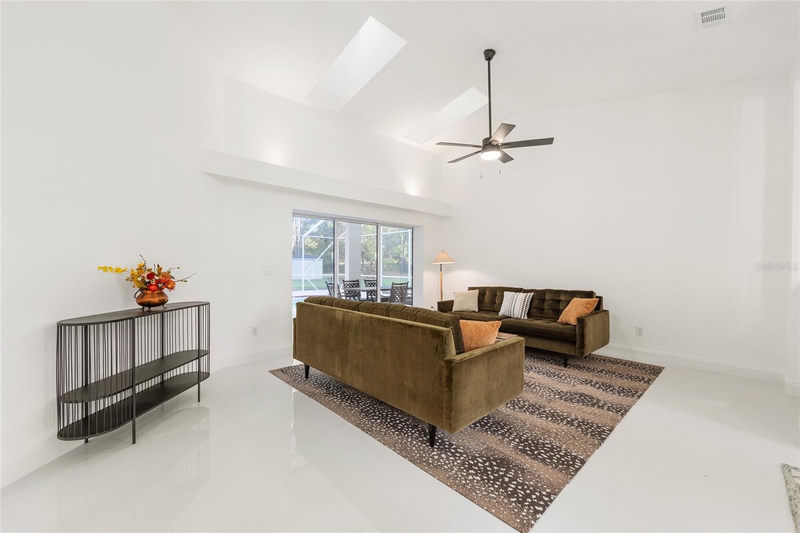 Image 8 of 47 For 10043 202nd Circle