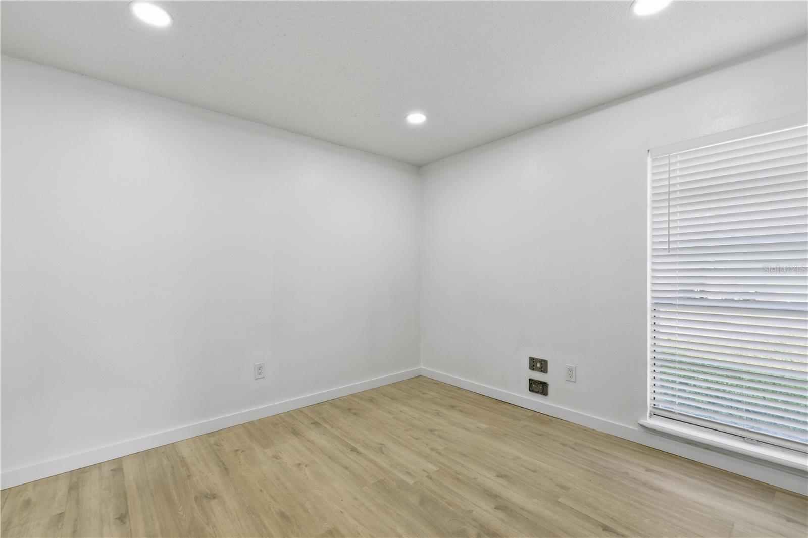 Image 10 of 15 For 5355 29th Place B