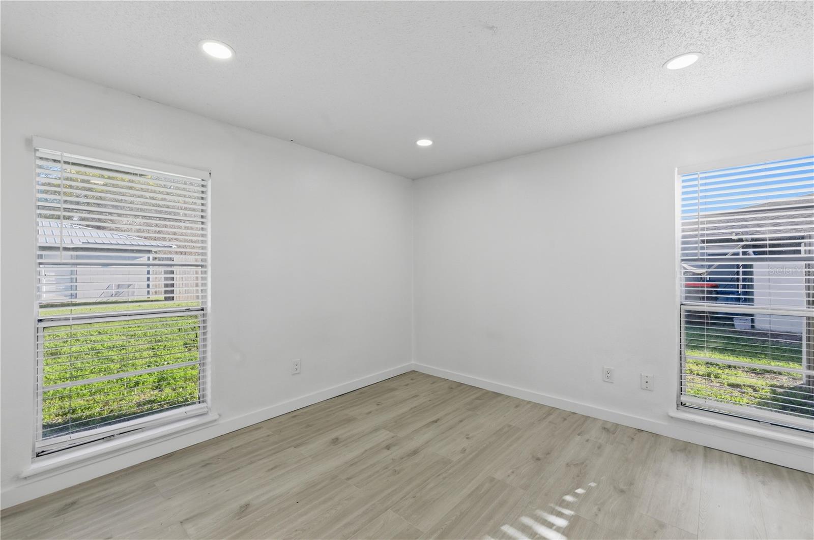 Image 14 of 15 For 5355 29th Place B