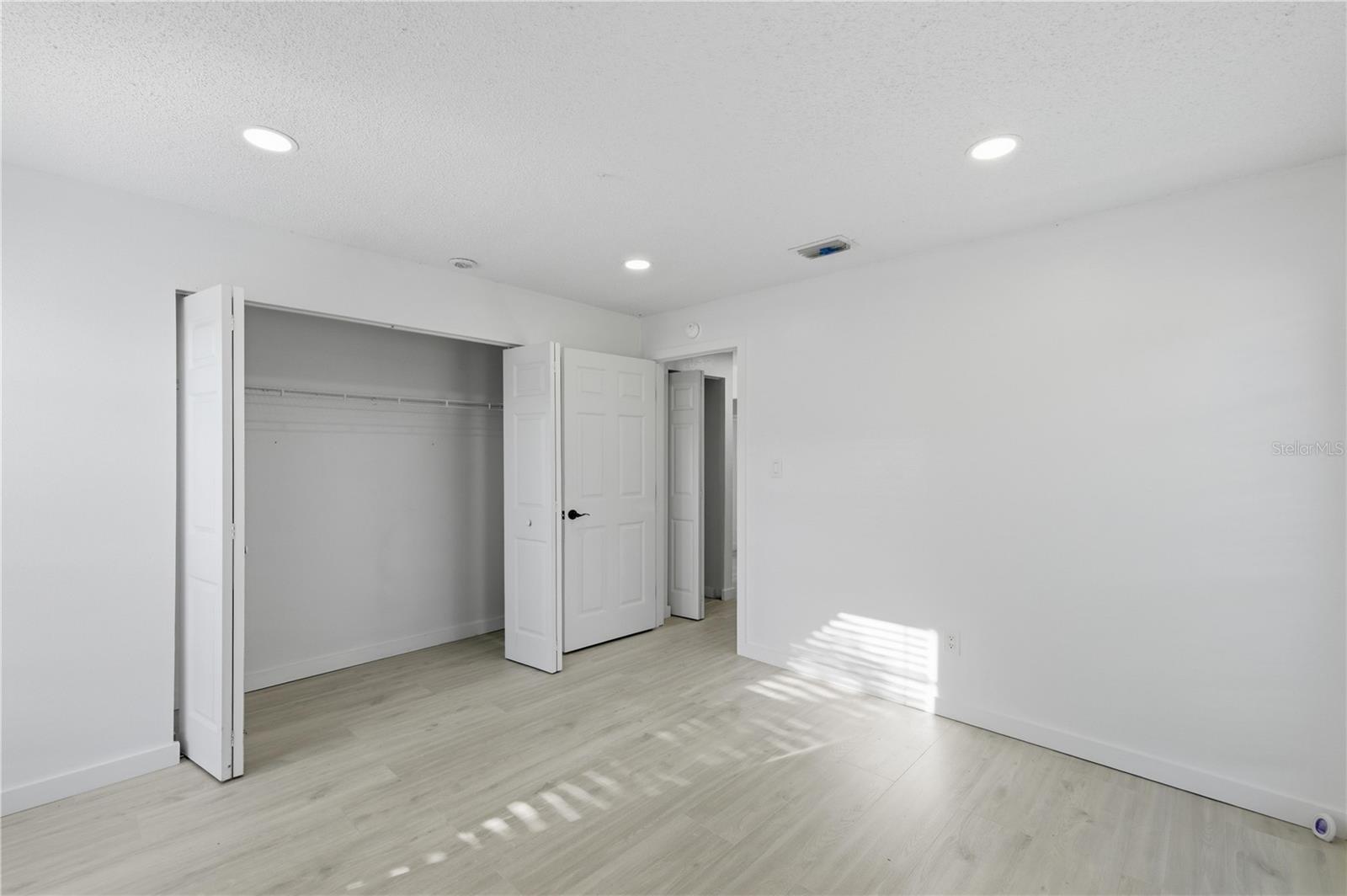 Image 15 of 15 For 5355 29th Place B