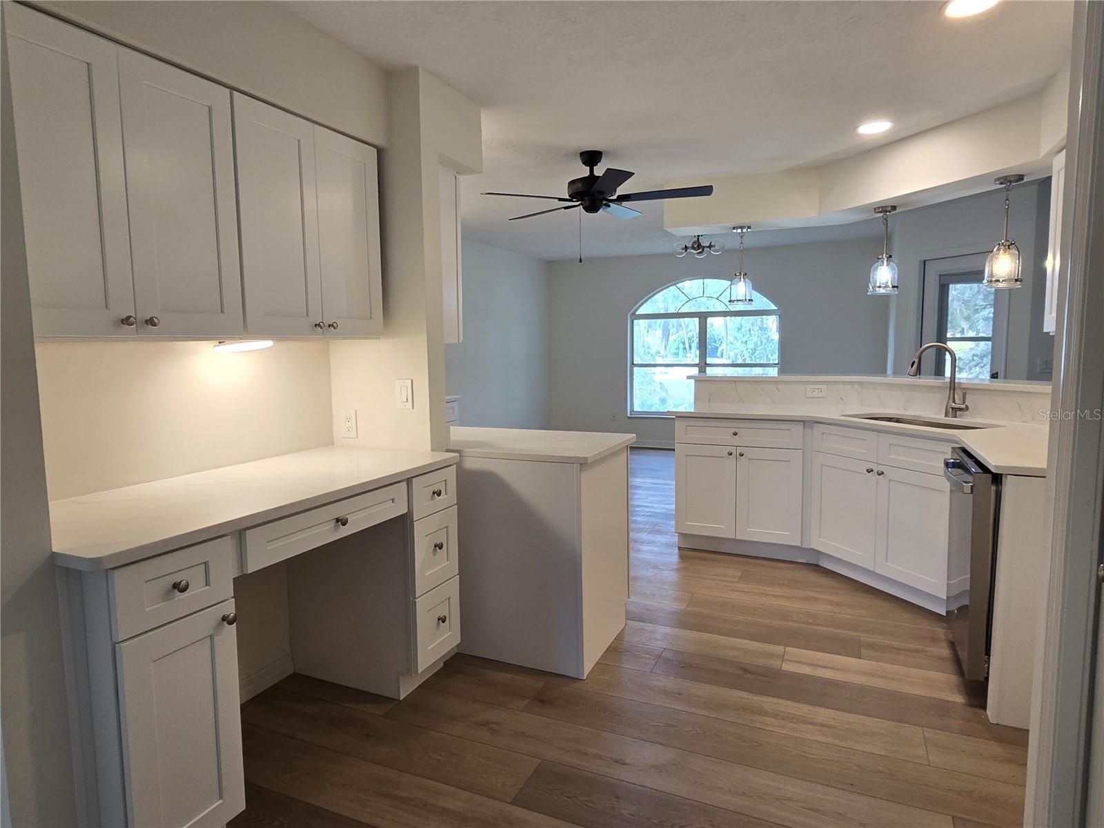 Image 13 of 29 For 719 Balmoral Court