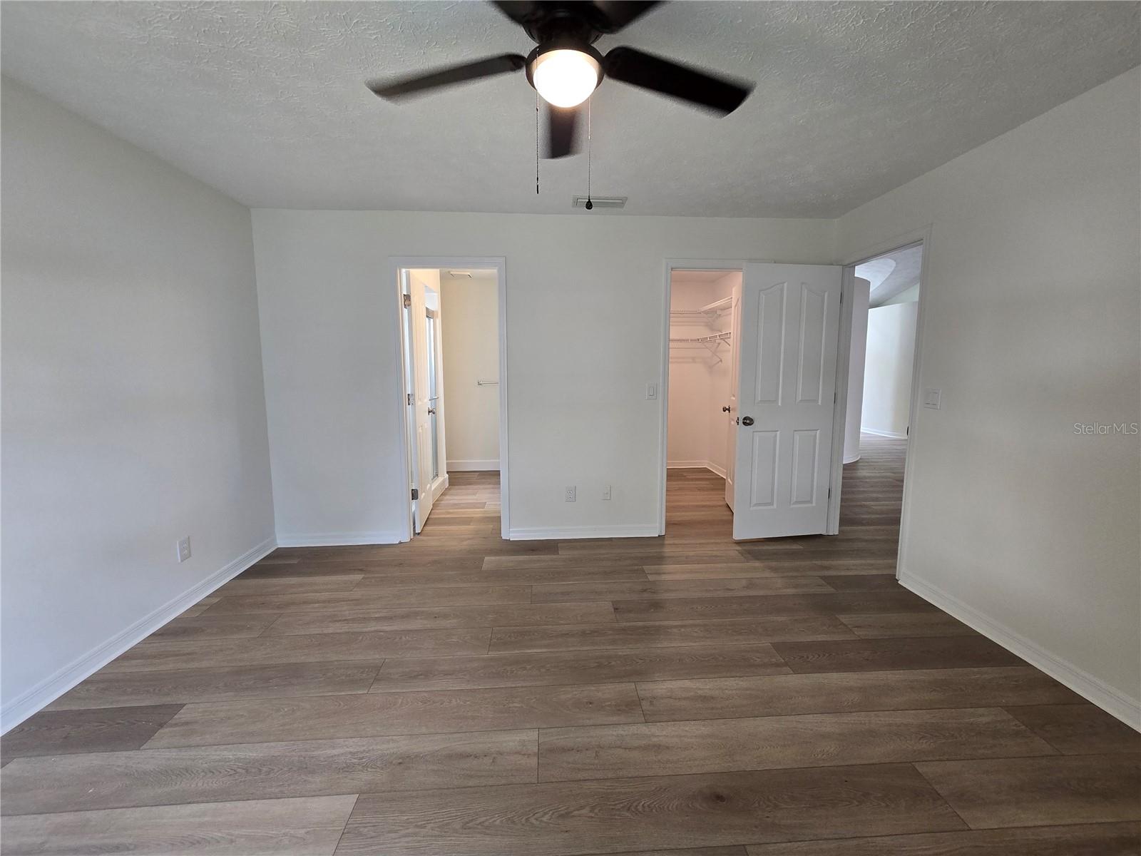 Image 17 of 29 For 719 Balmoral Court