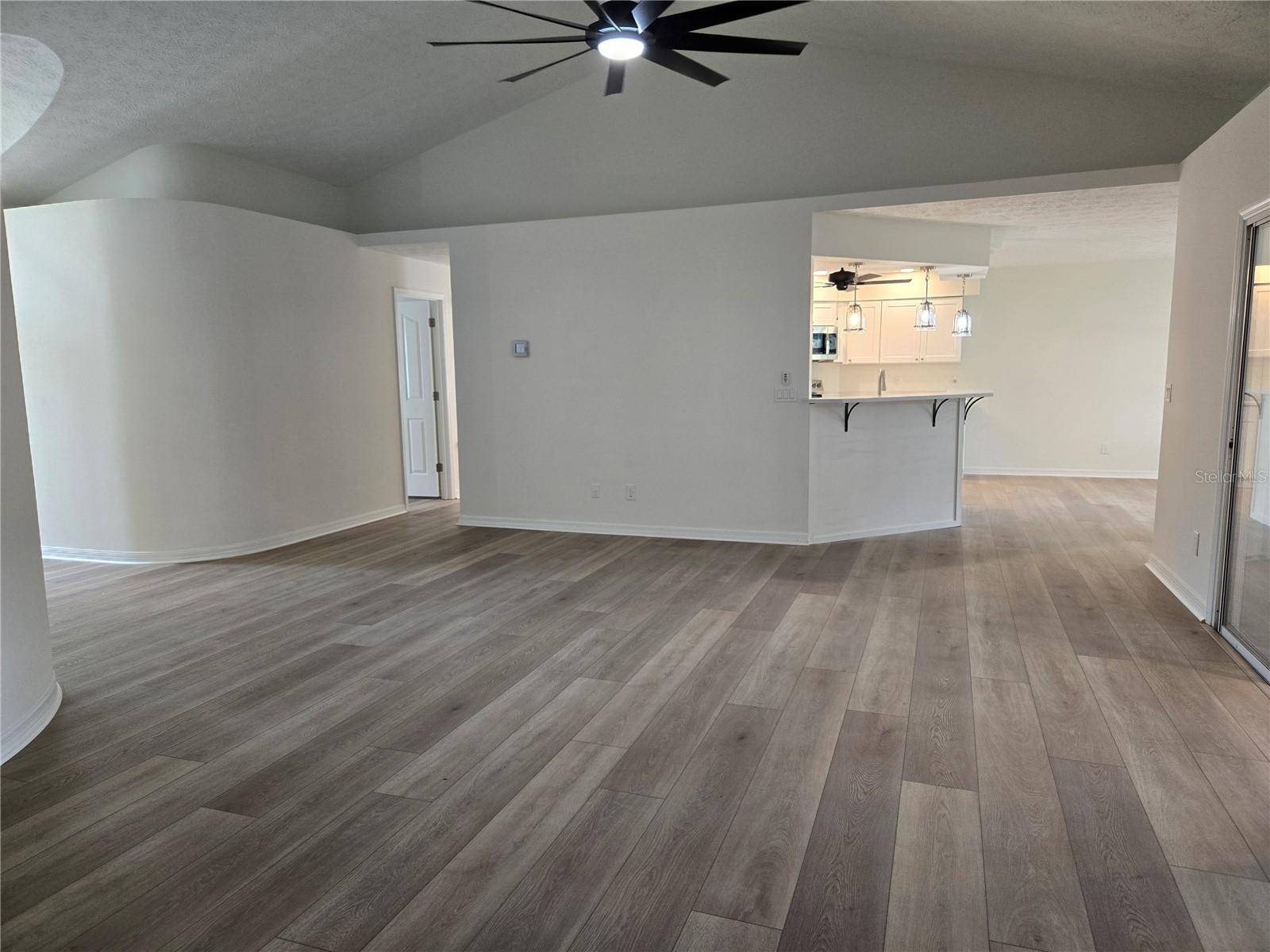 Image 4 of 29 For 719 Balmoral Court