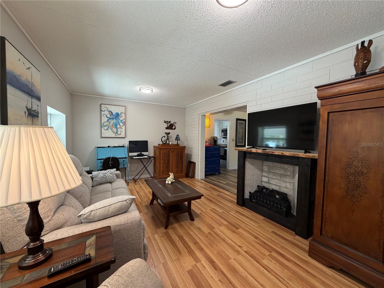 Image 19 of 30 For 4500 Freshwater Court