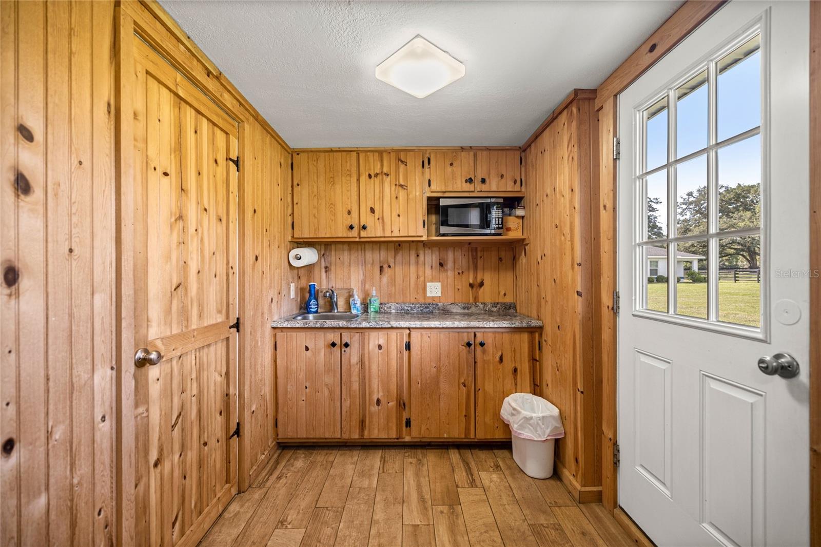 Image 11 of 42 For 9680 Highway 225a