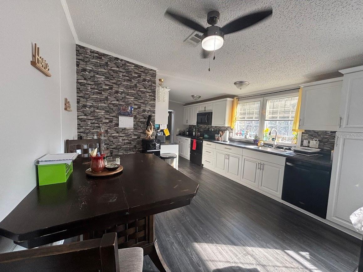 Image 14 of 45 For 15594 233rd Place