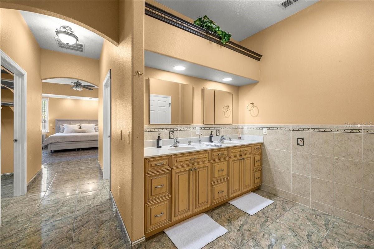 Image 24 of 47 For 7875 12th Street