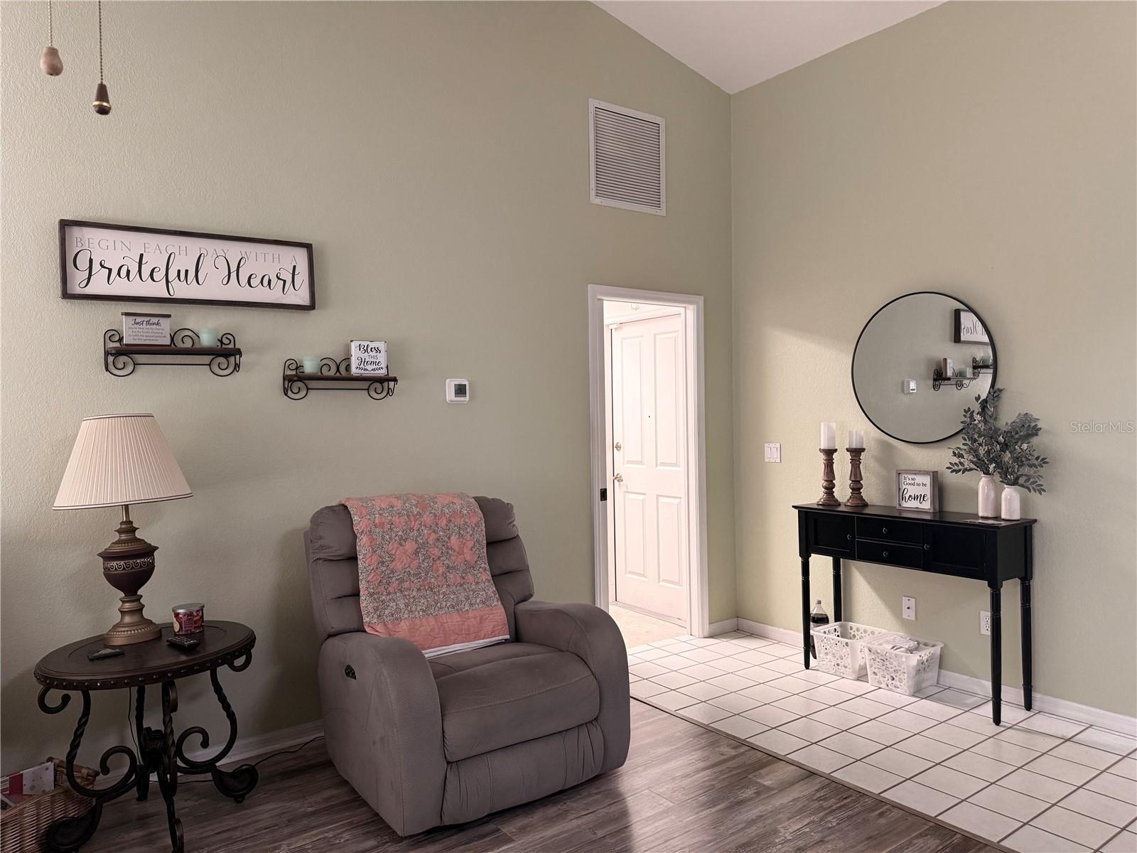 Image 5 of 15 For 5402 85th Street