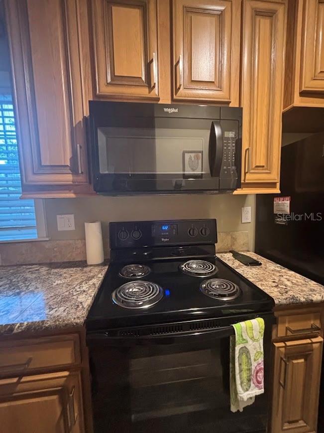 Image 18 of 37 For 25203 141st Lane 254