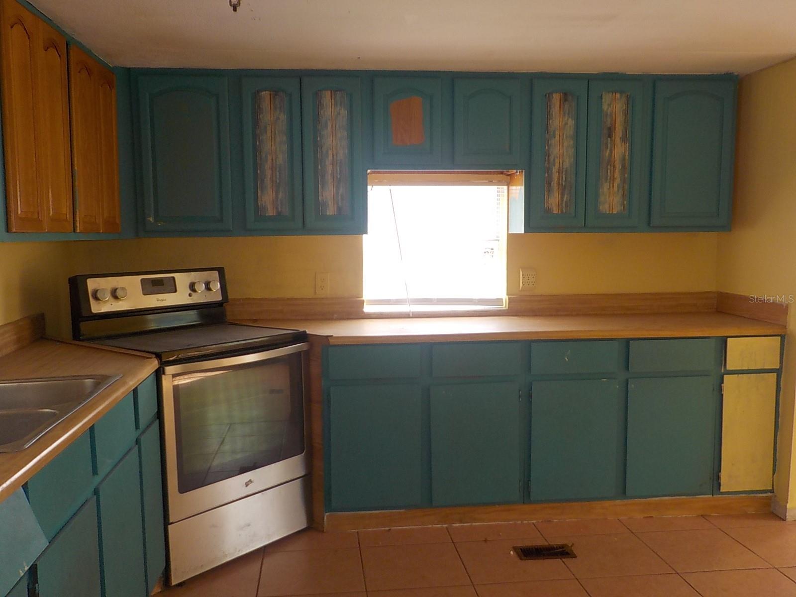 Image 10 of 27 For 7445 15th Place