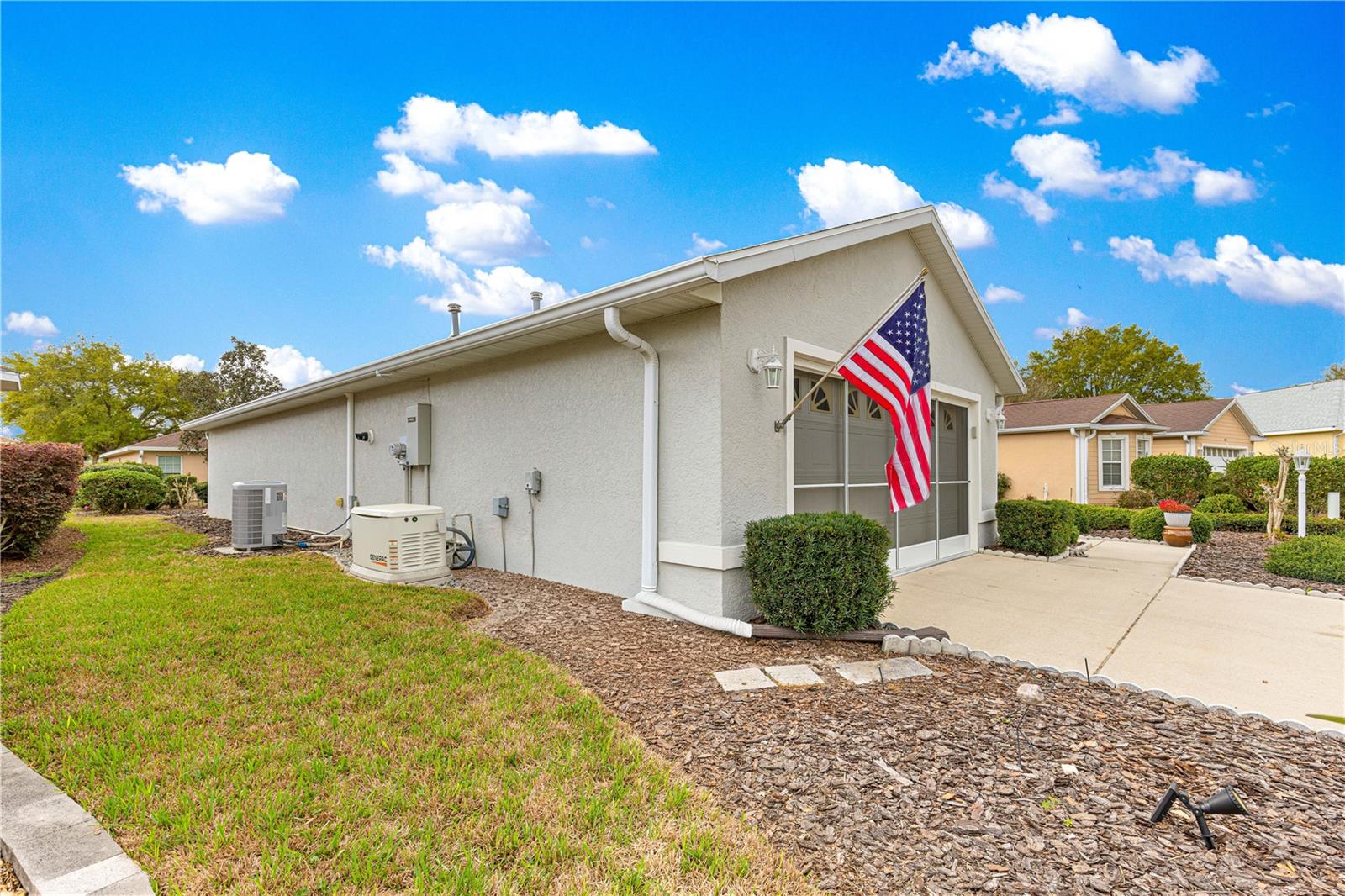 Image 16 of 51 For 8061 81st Loop