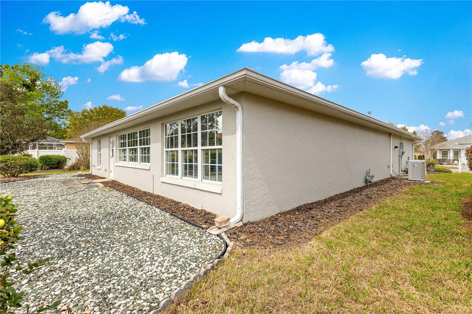 Image 4 of 51 For 8061 81st Loop