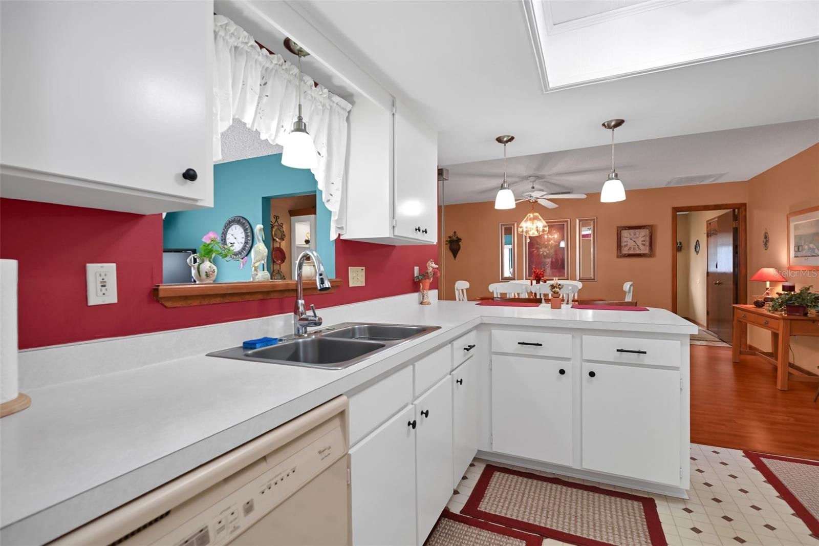 Image 12 of 54 For 11055 77th Court