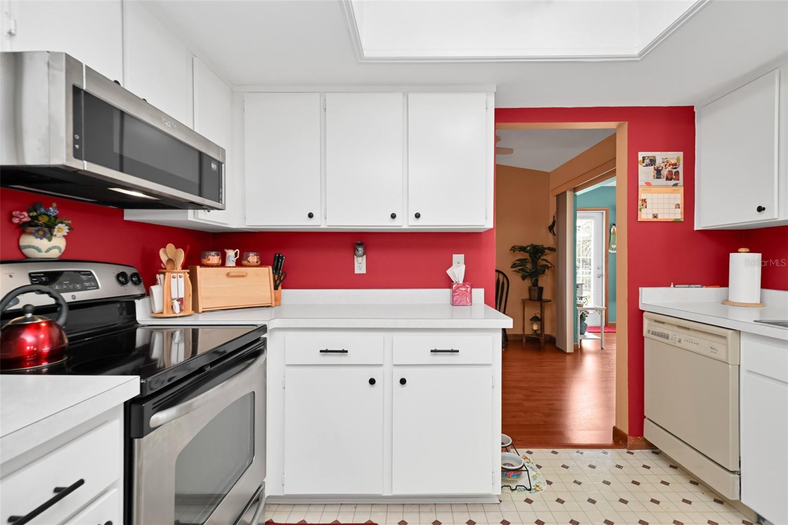 Image 13 of 54 For 11055 77th Court