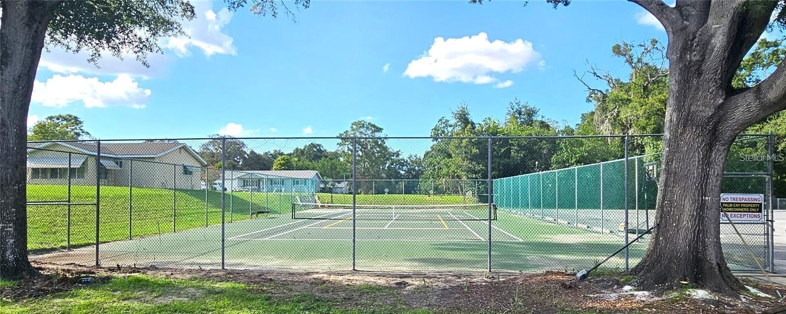 Image 37 of 54 For 11055 77th Court