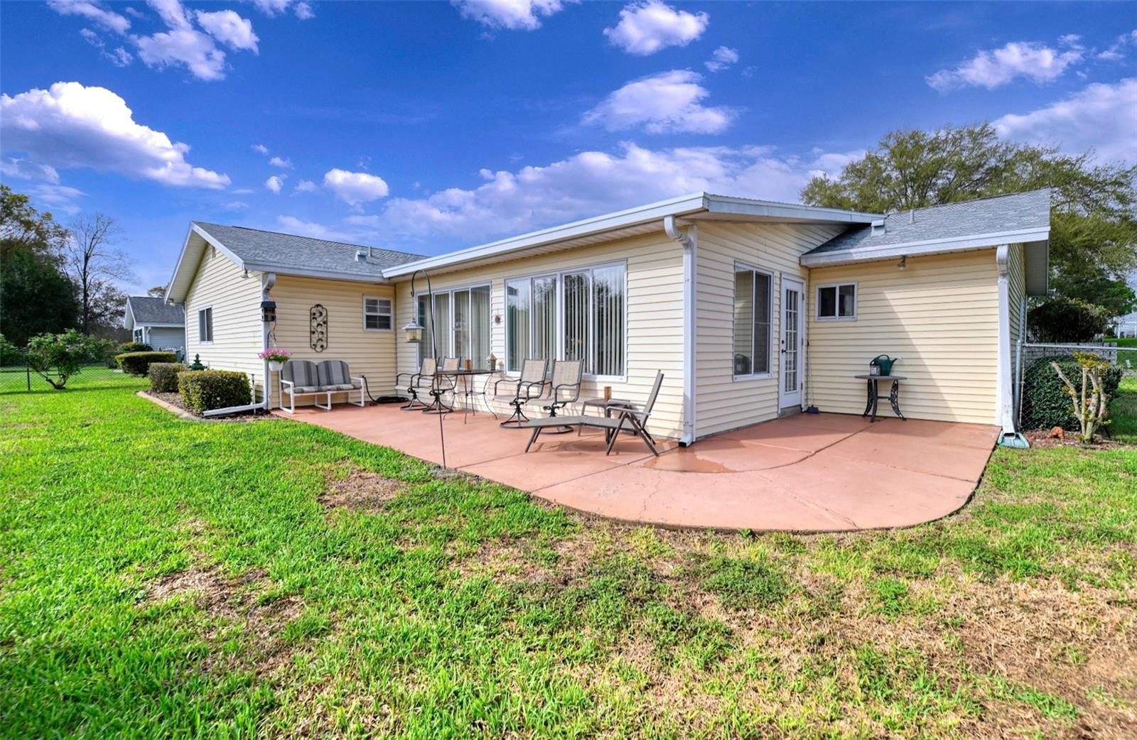 Image 4 of 54 For 11055 77th Court